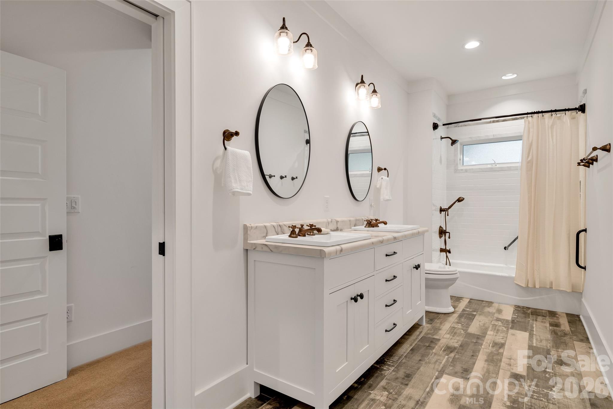 Lower level with adjoining bathroom - 442 Autumn Sky Drive, Hendersonville