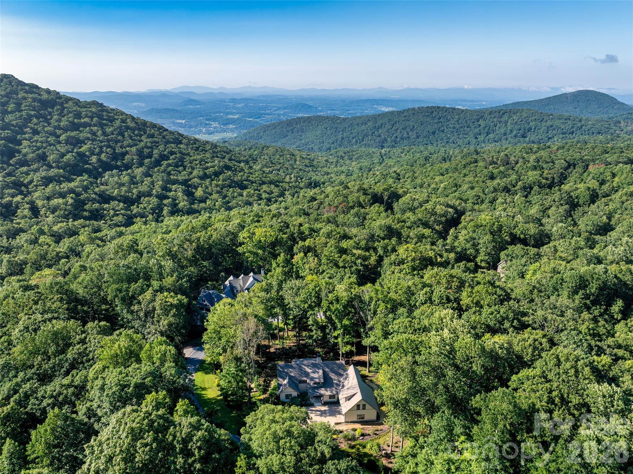 Neighborhood view - 442 Autumn Sky Drive, Hendersonville