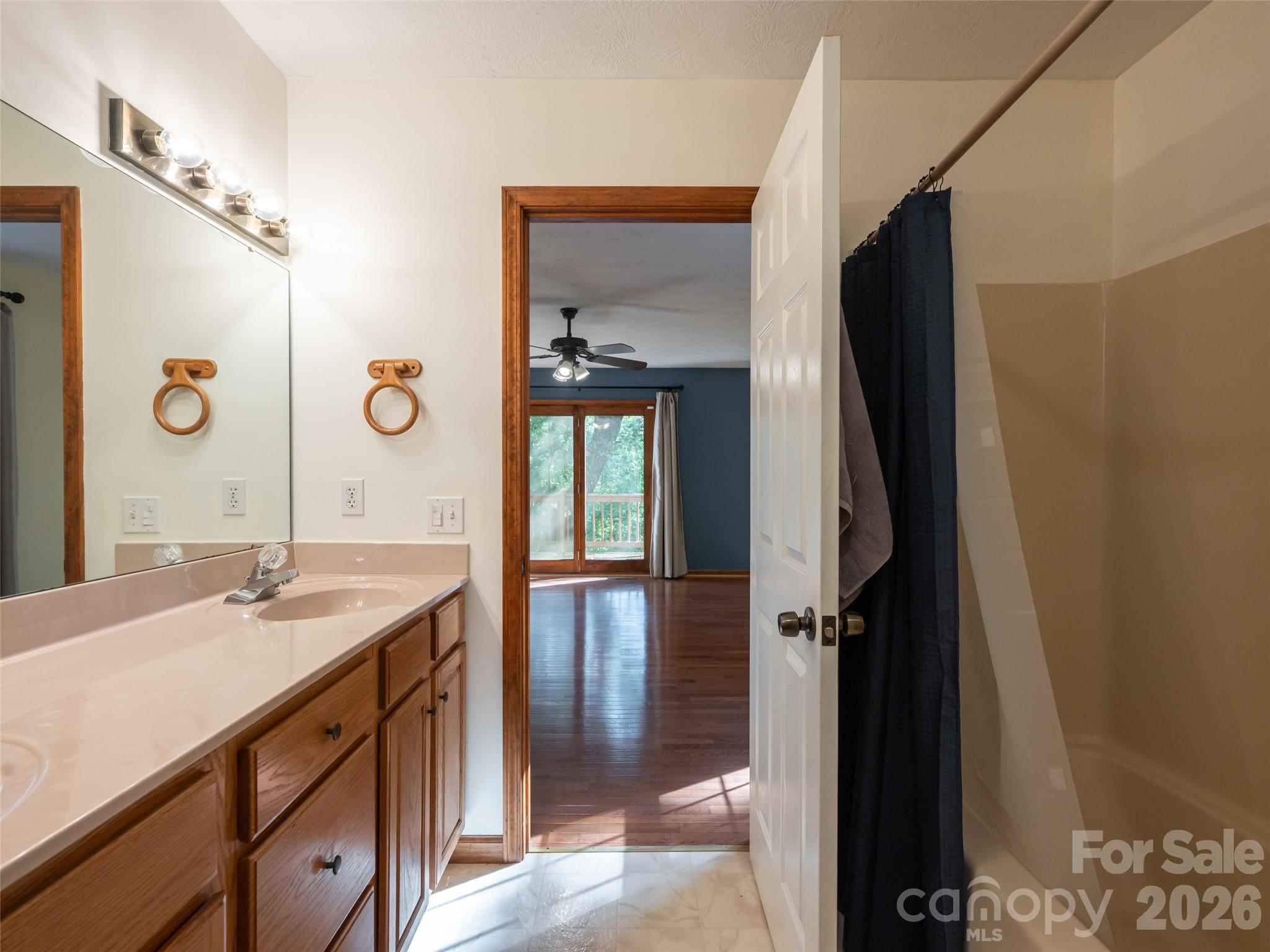 Single Family Residence at 12 Howling Waite Ridge, Candler, photo 19 of 38