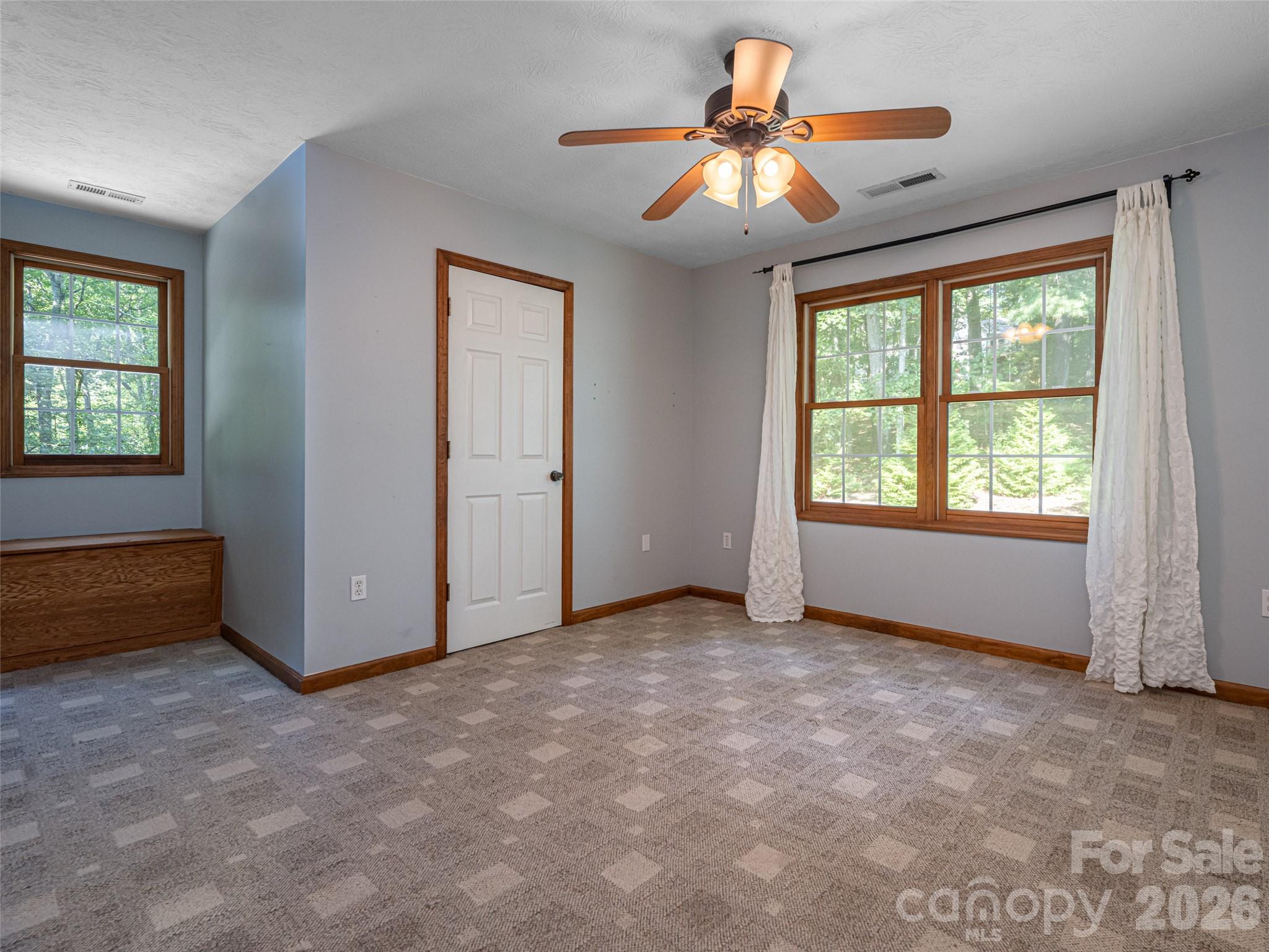 Single Family Residence at 12 Howling Waite Ridge, Candler, photo 21 of 38