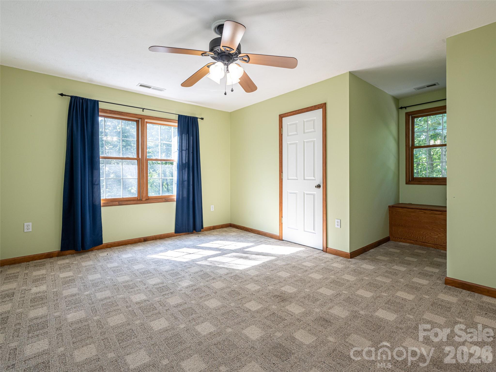 Single Family Residence at 12 Howling Waite Ridge, Candler, photo 23 of 38