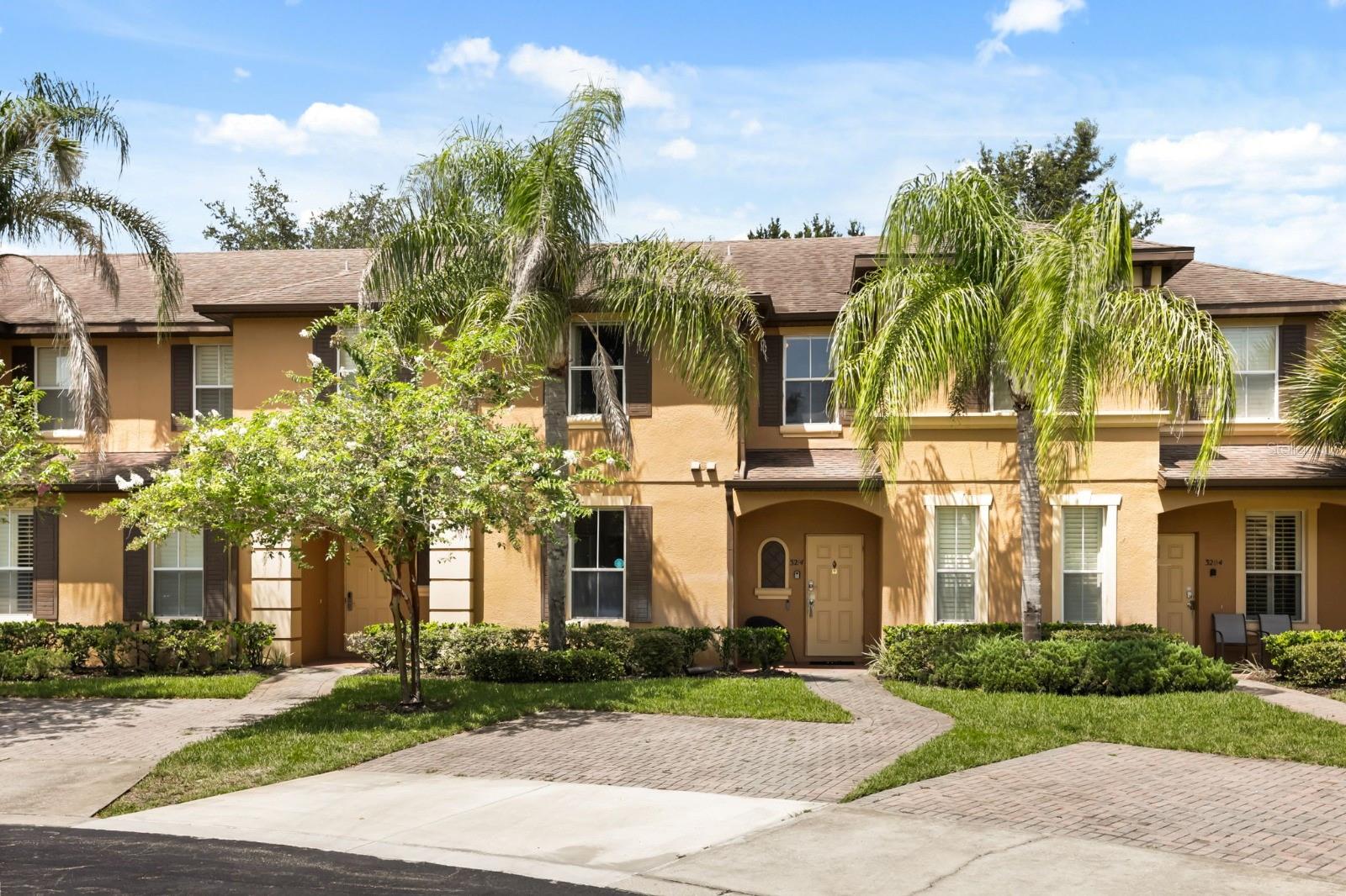 3214 CALABRIA AVE #3214
