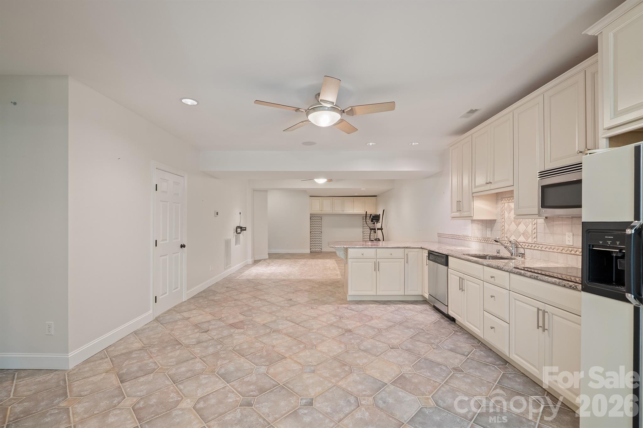 2nd Kitchen - 14509 Greenpoint Lane, Huntersville