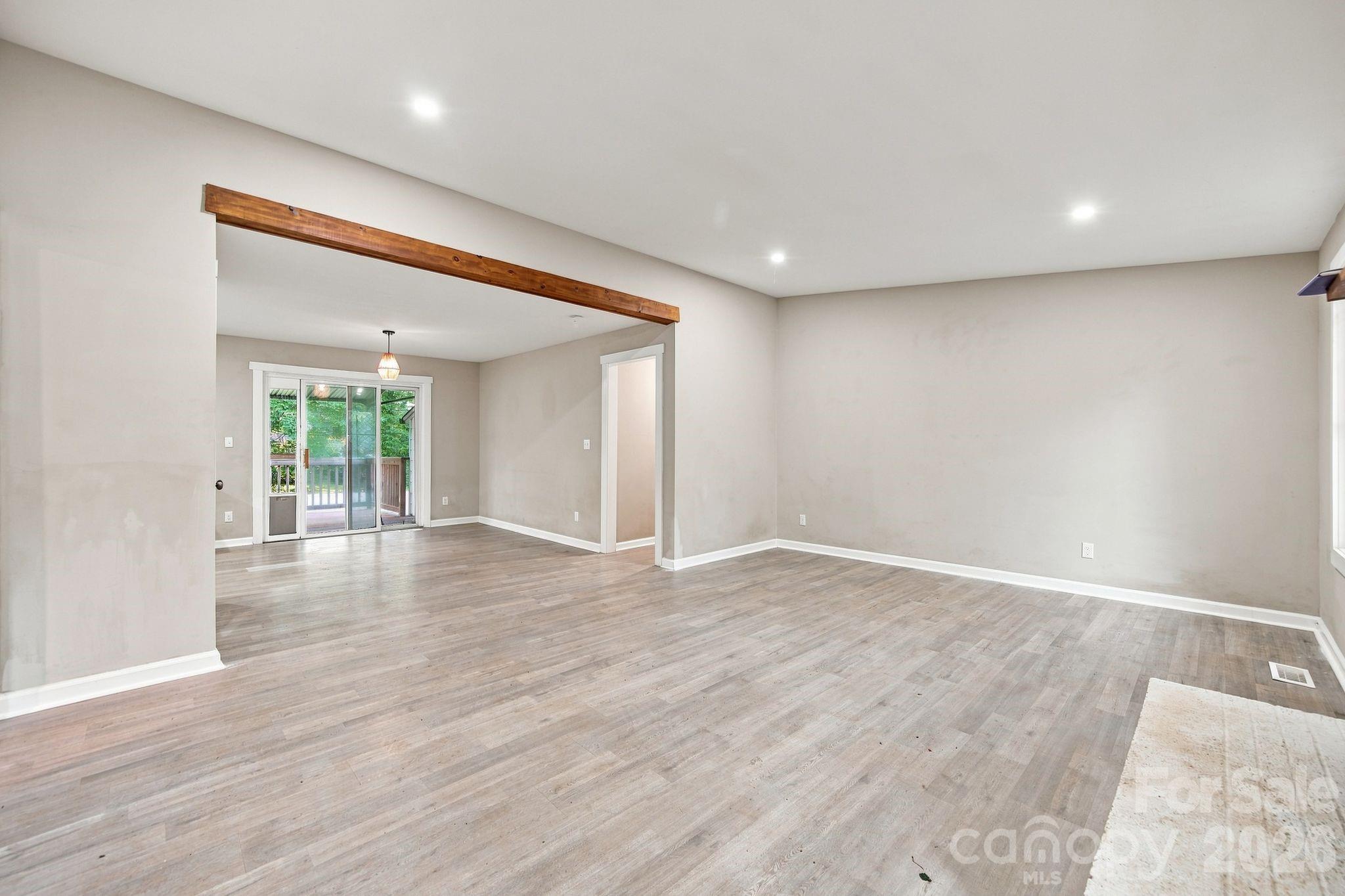 Single Family Residence at 600 Briar Creek Road, Gastonia, photo 6 of 33
