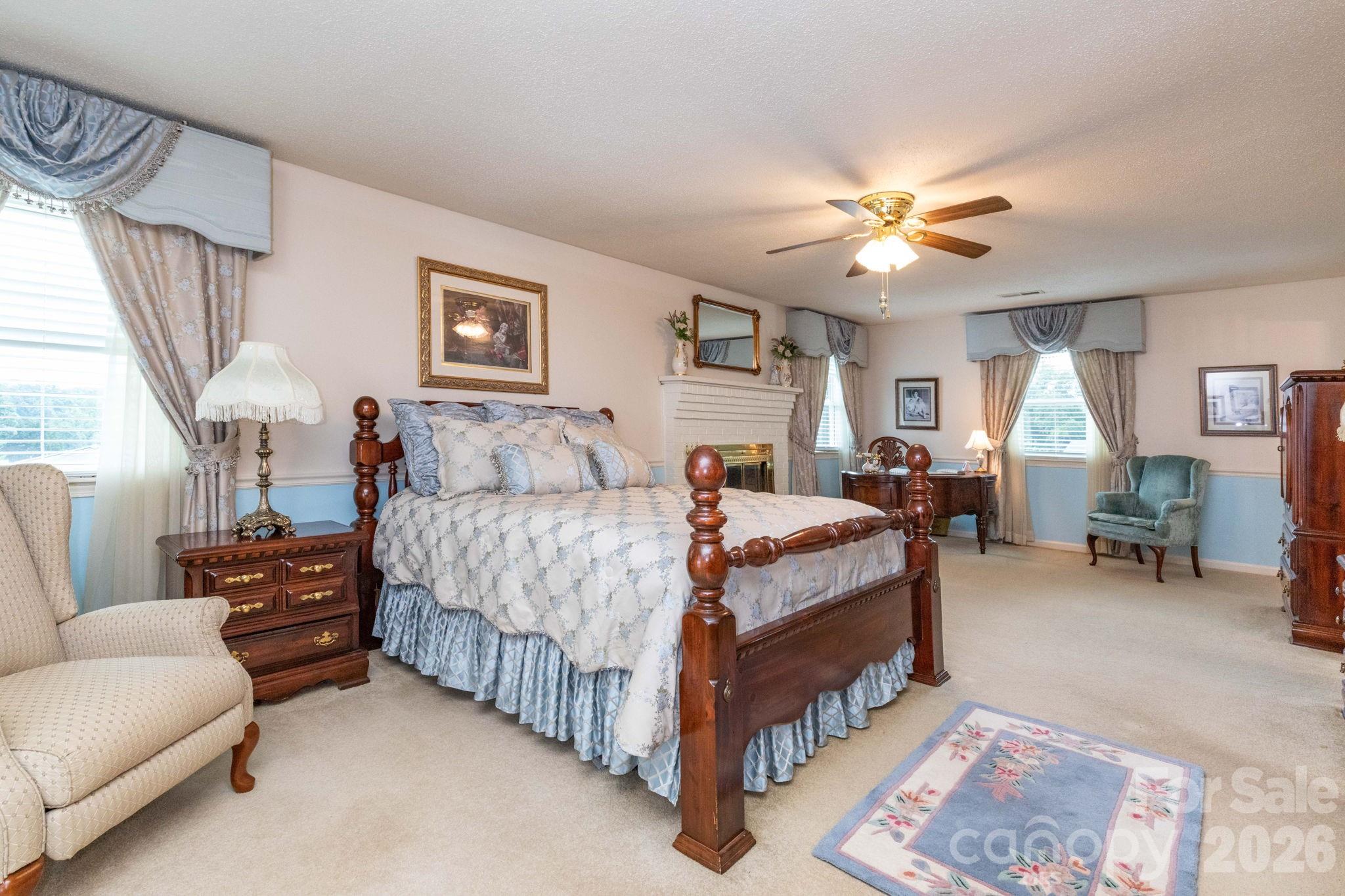 Upper Level 2nd Primary Bedroom - 84 Portcrest Heights, Marion