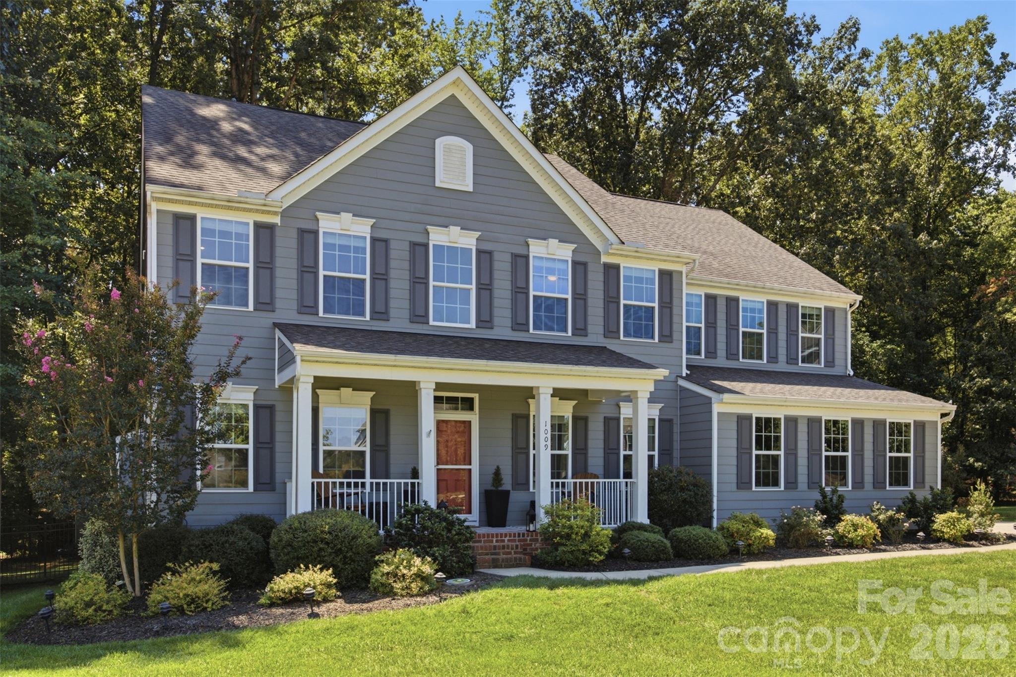 Single Family Residence at 1009 Brookmeade Drive, Waxhaw, photo 2 of 48