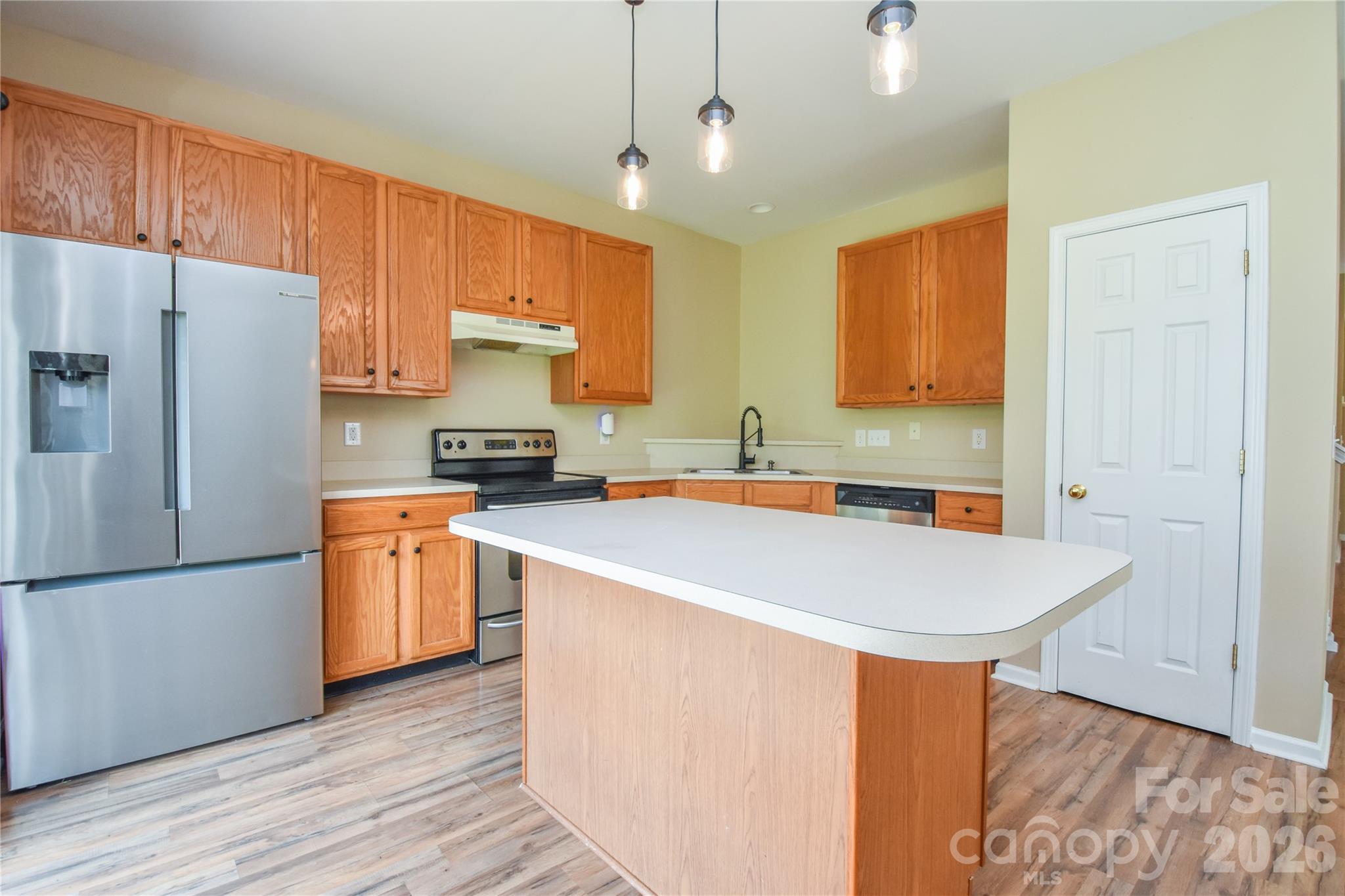 Townhouse at 12222 Stratfield Place Circle, Pineville, photo 14 of 33