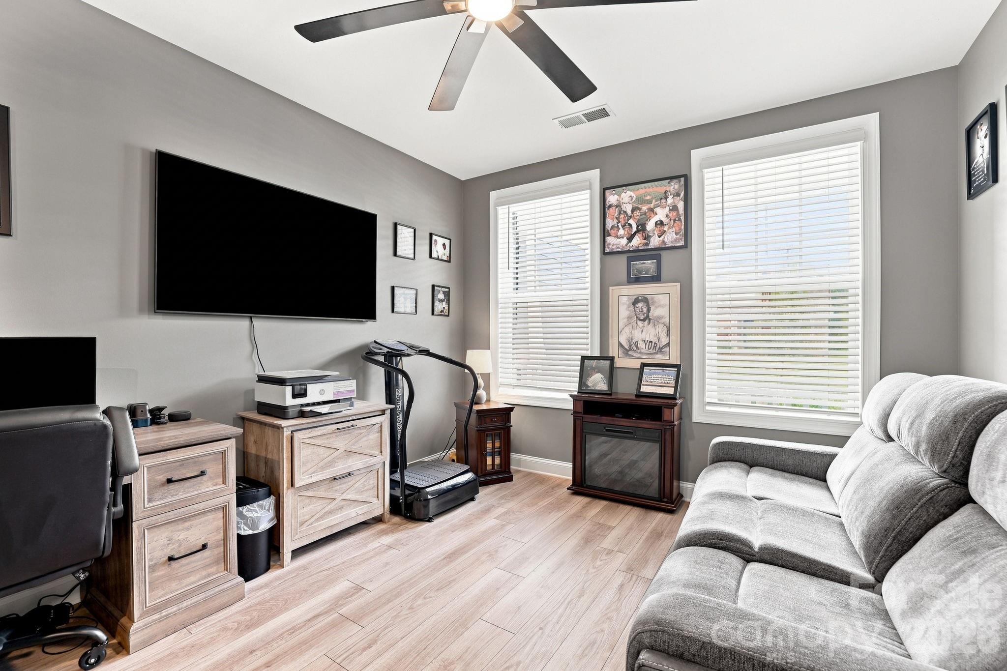 Office/Den - 3038 Trace Meadow Court, York