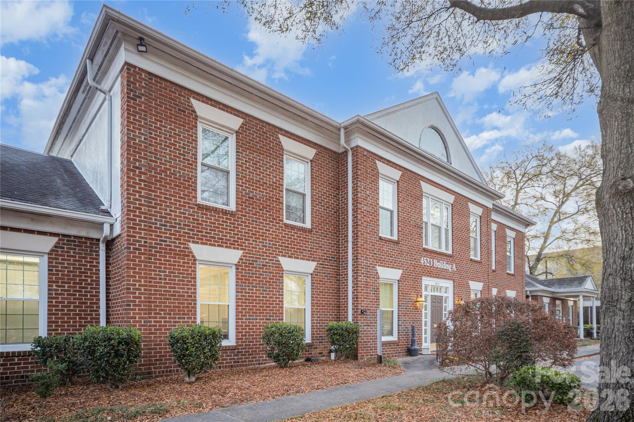 4523 Park Road