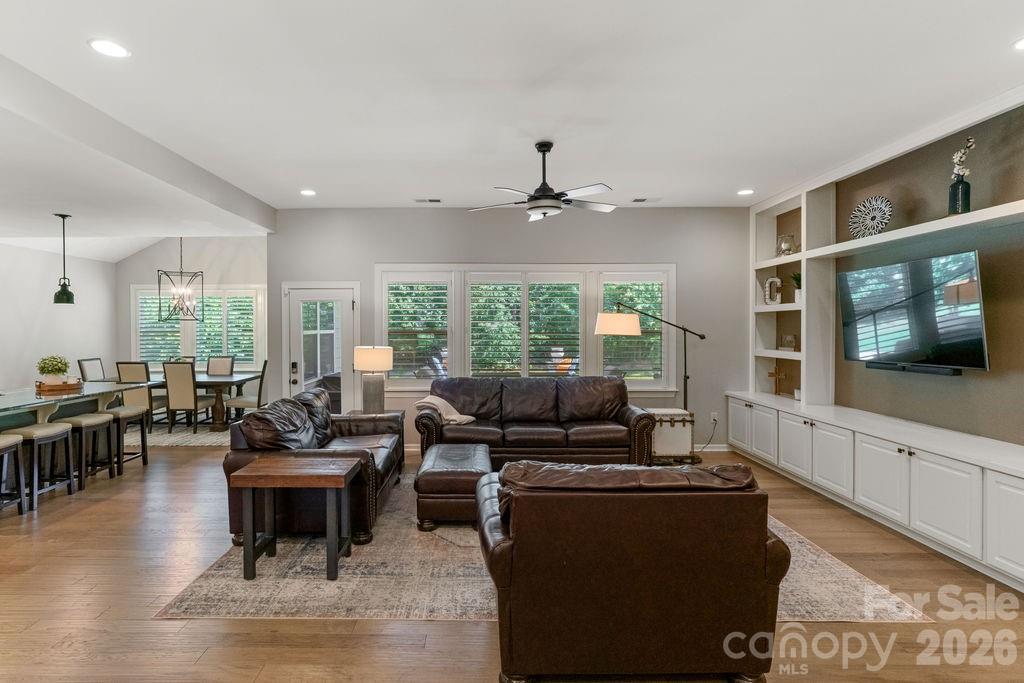 Single Family Residence at 378 Broadleaf Drive, Denver, photo 14 of 42