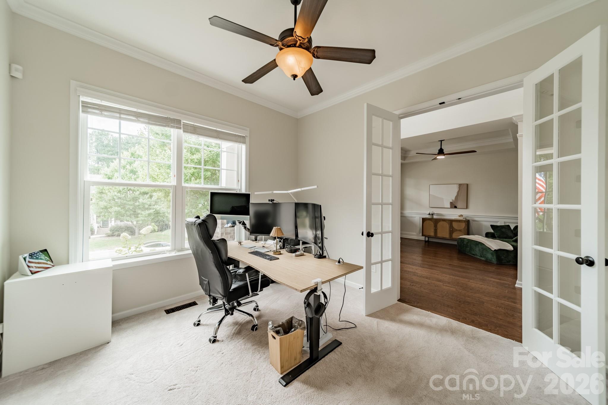 Single Family Residence at 317 Holdsworth Drive, Mount Holly, photo 16 of 48
