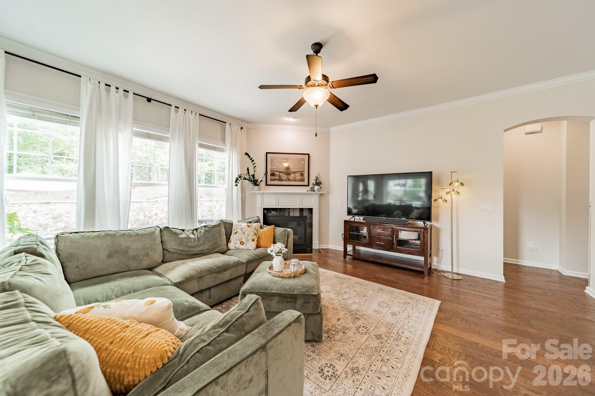 Single Family Residence at 317 Holdsworth Drive, Mount Holly, photo 19 of 48