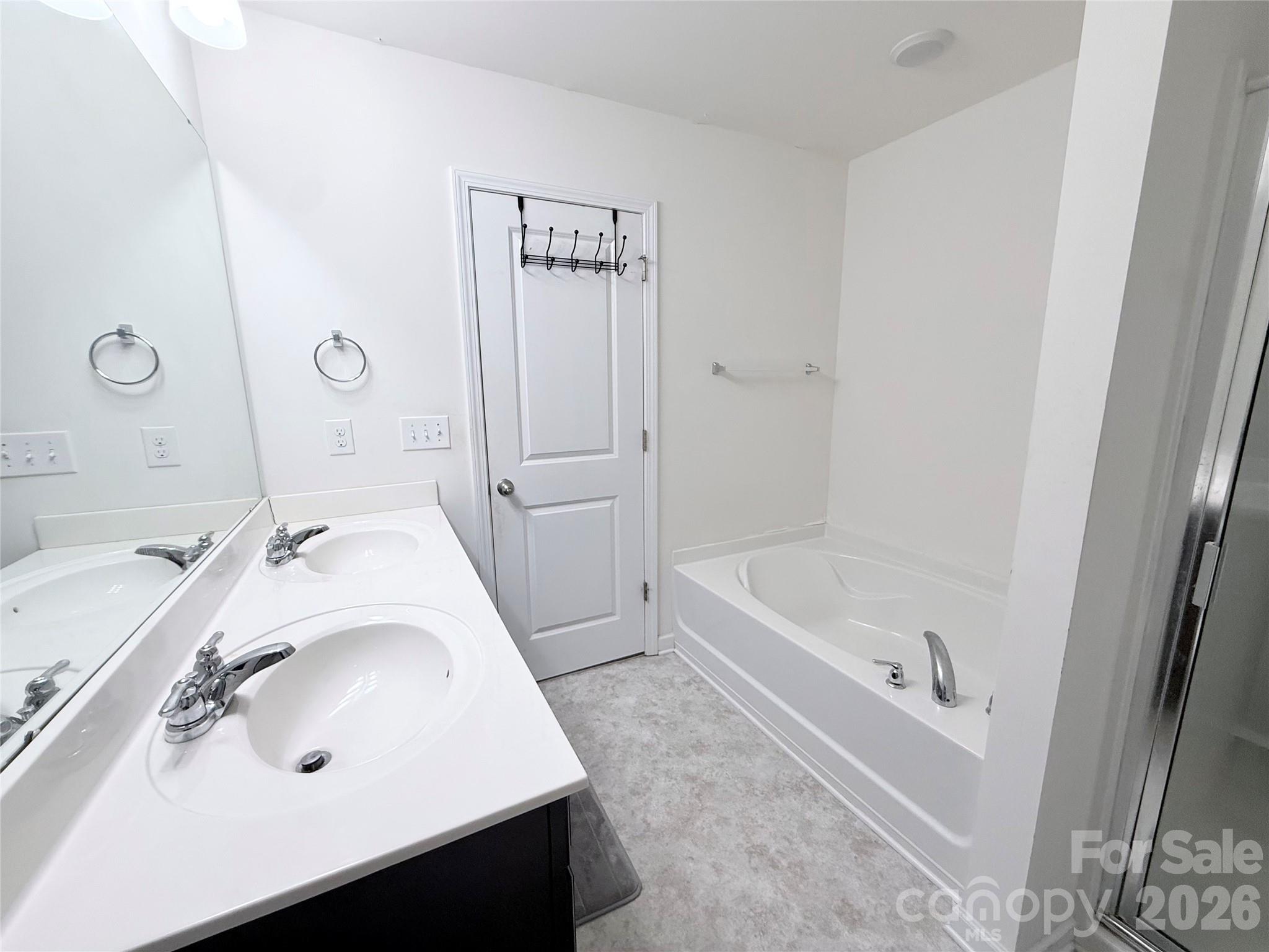 Primary bathroom - 107 Longleaf Drive, Mooresville