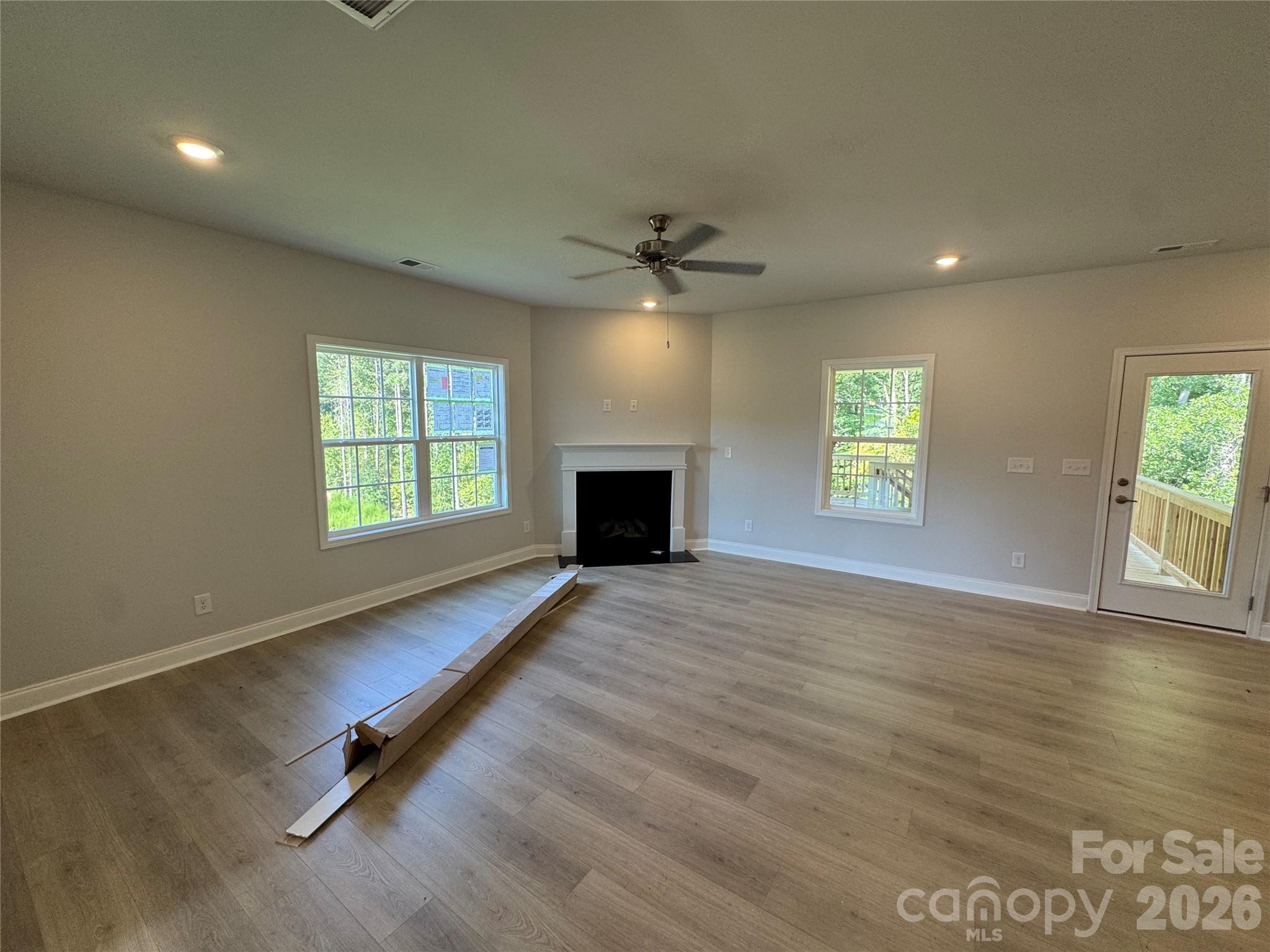 Single Family Residence at 1570 Autumn Lane, York, photo 6 of 39