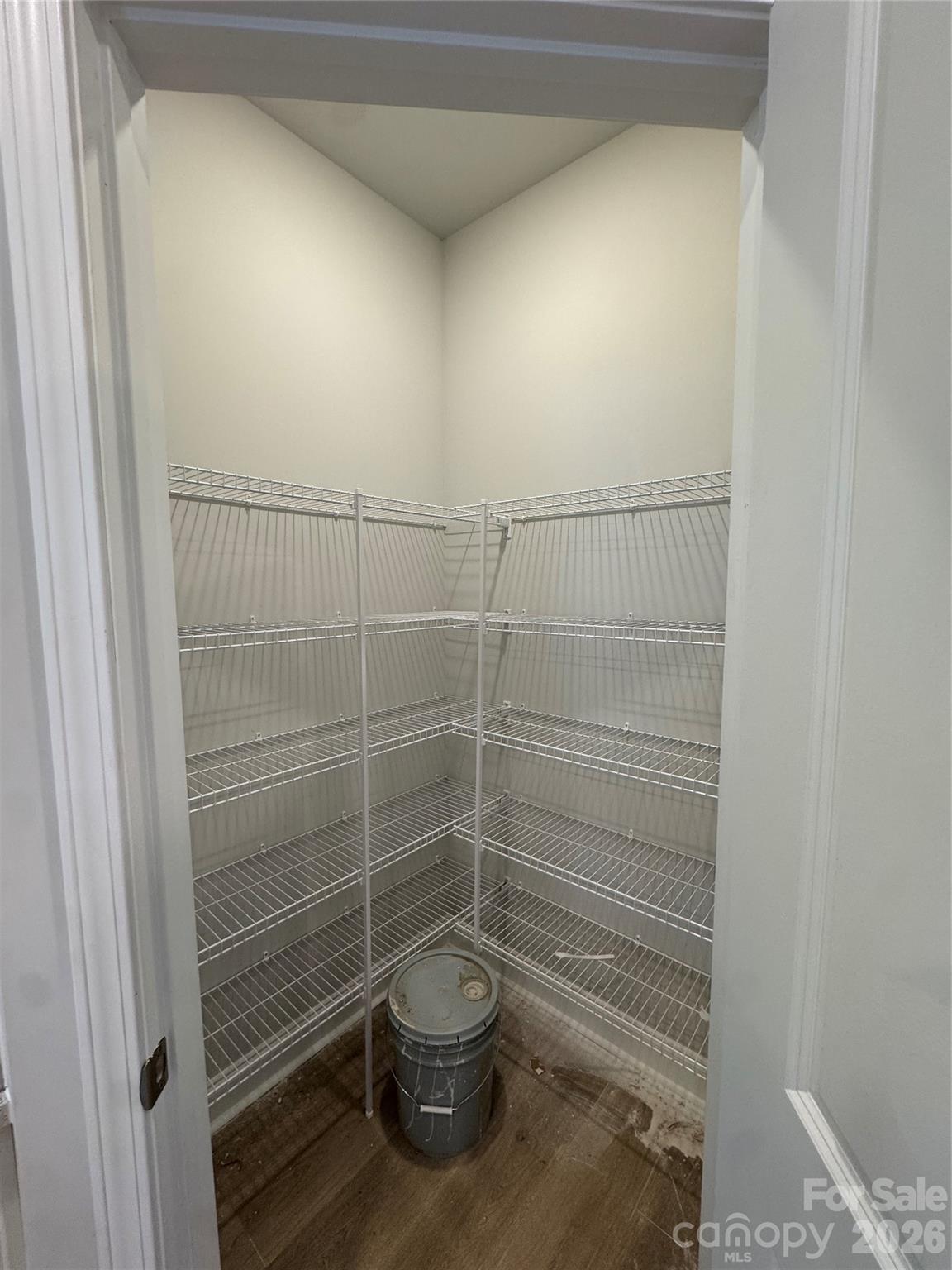 Single Family Residence at 1570 Autumn Lane, York, photo 10 of 39
