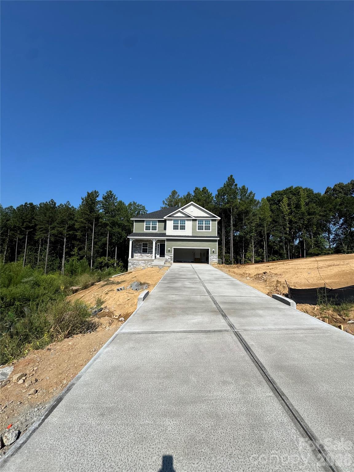 Single Family Residence at 1570 Autumn Lane, York, photo 3 of 39