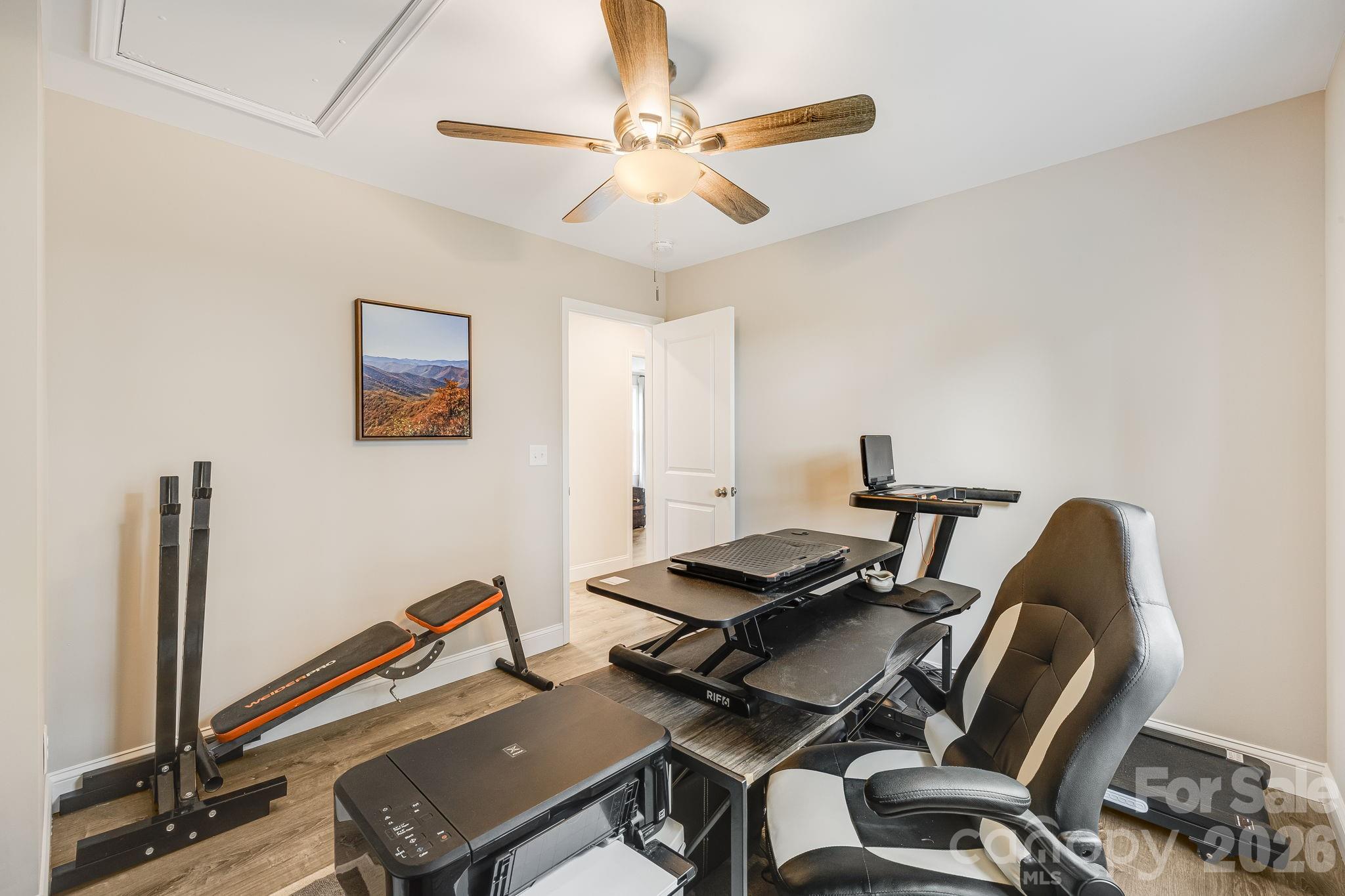 Single Family Residence at 398 Point Hope Lane, Hendersonville, photo 31 of 38