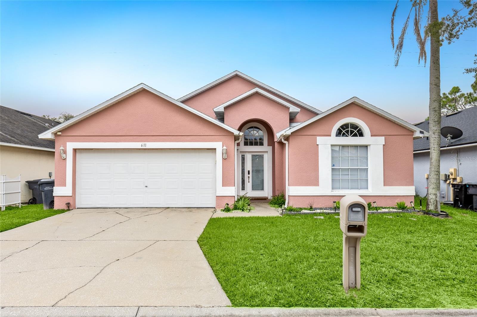 611 SADDLE RIDGE DR