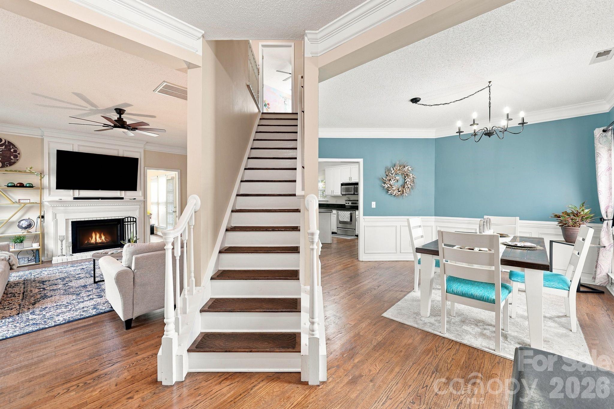 Single Family Residence at 104 Oak Grove Court, Fort Mill, photo 17 of 48