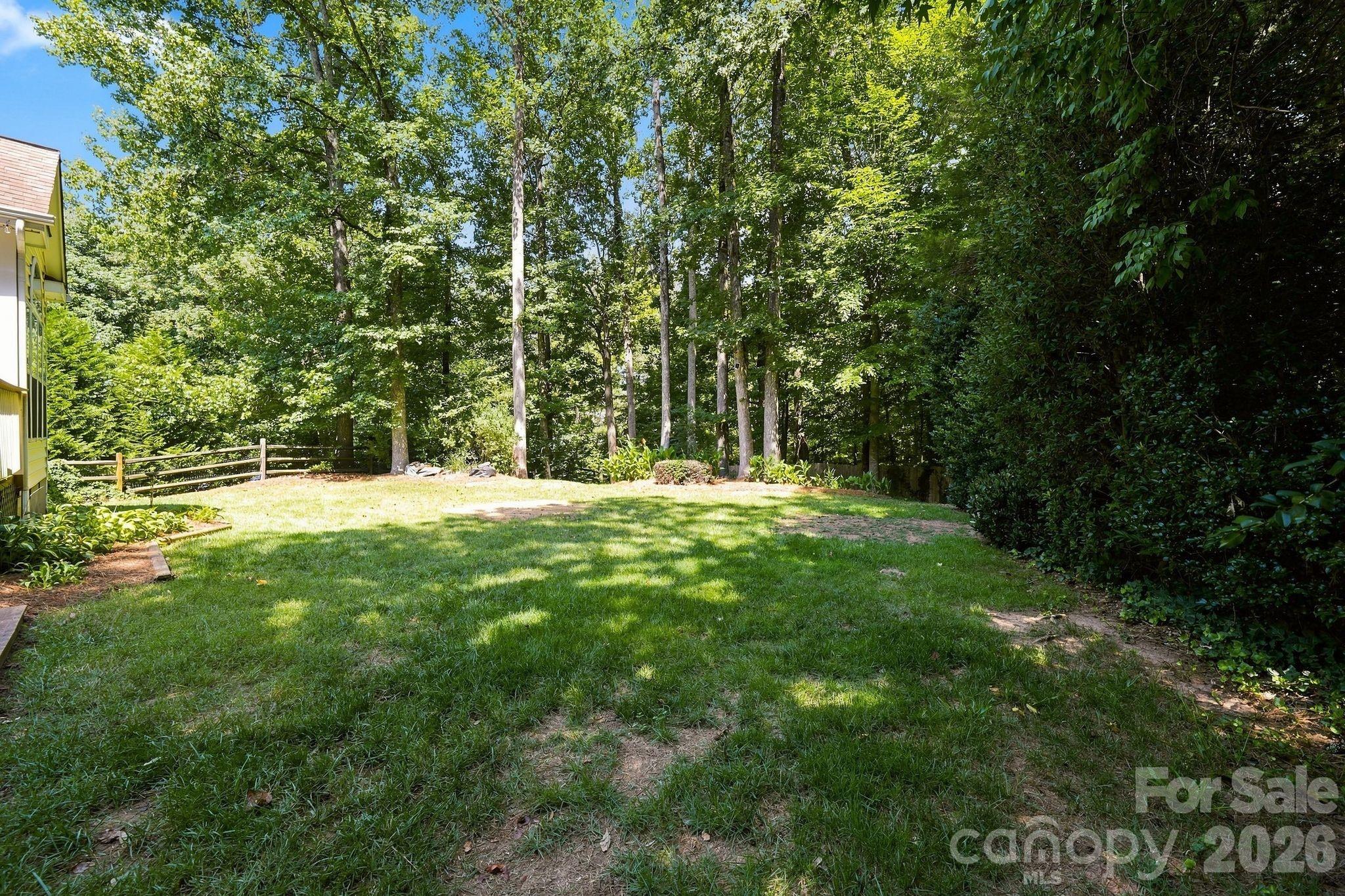 Single Family Residence at 104 Oak Grove Court, Fort Mill, photo 4 of 48