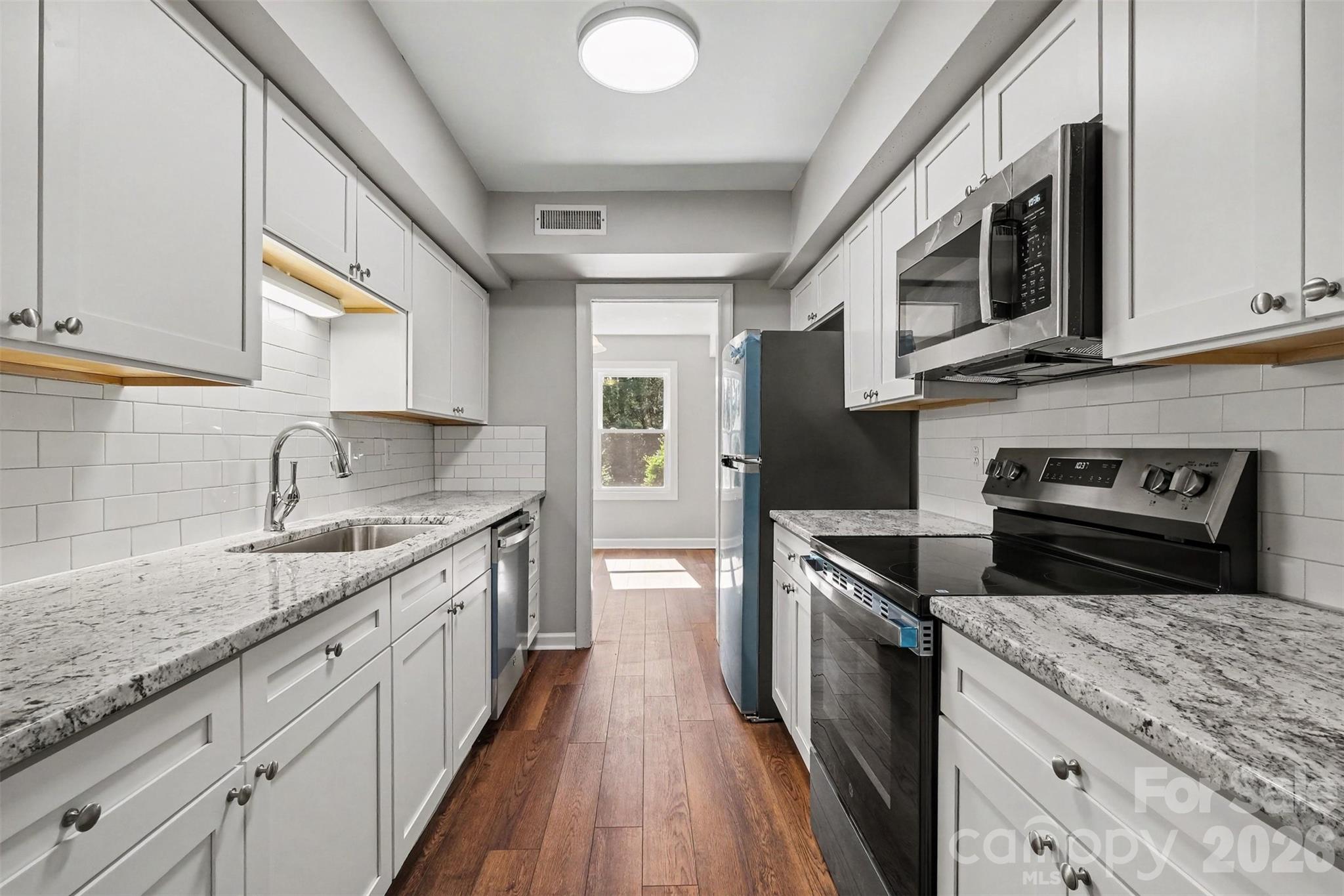 Condominium at 2705 N Center Street, Hickory, photo 9 of 31