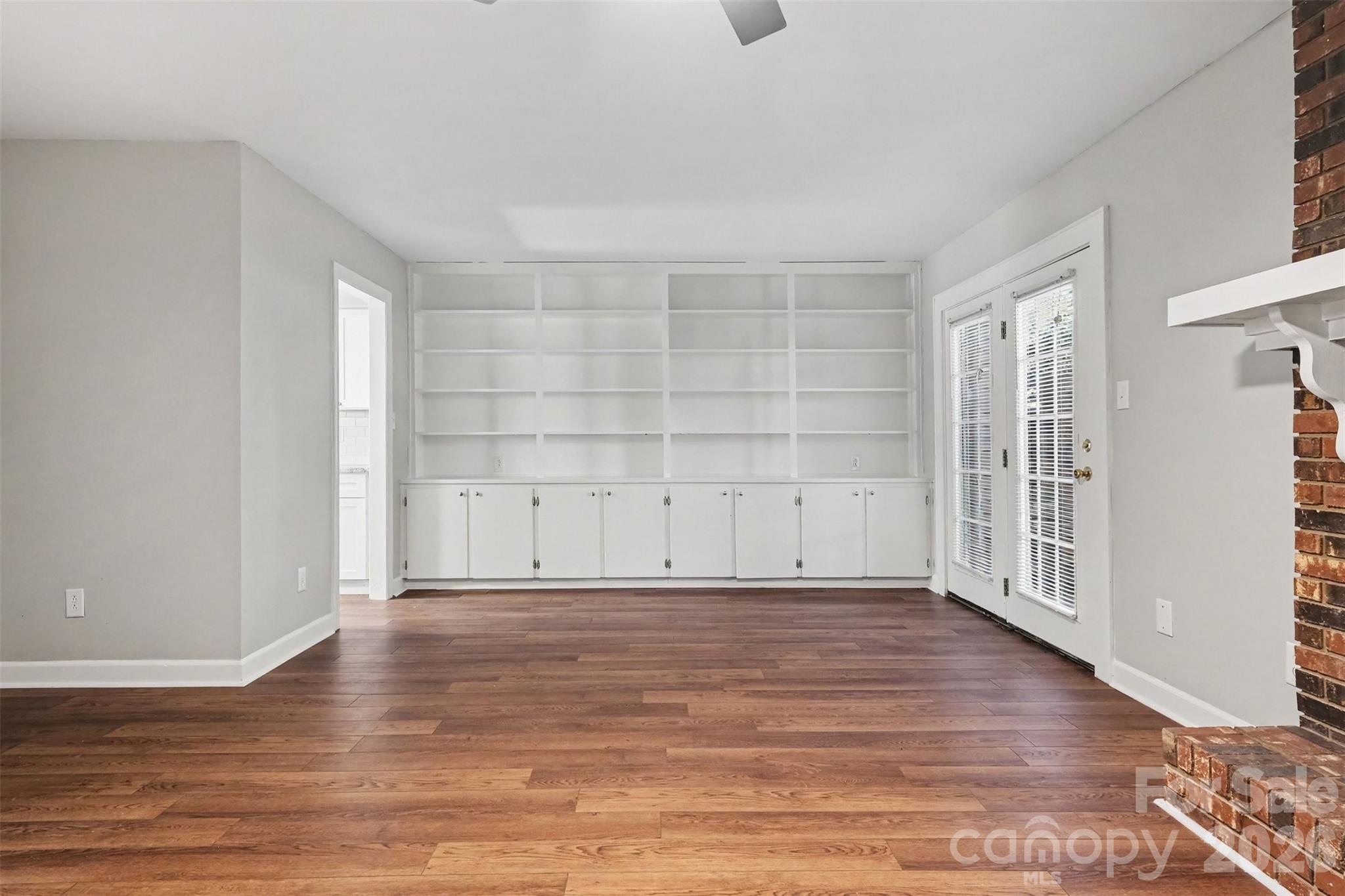 Condominium at 2705 N Center Street, Hickory, photo 11 of 31