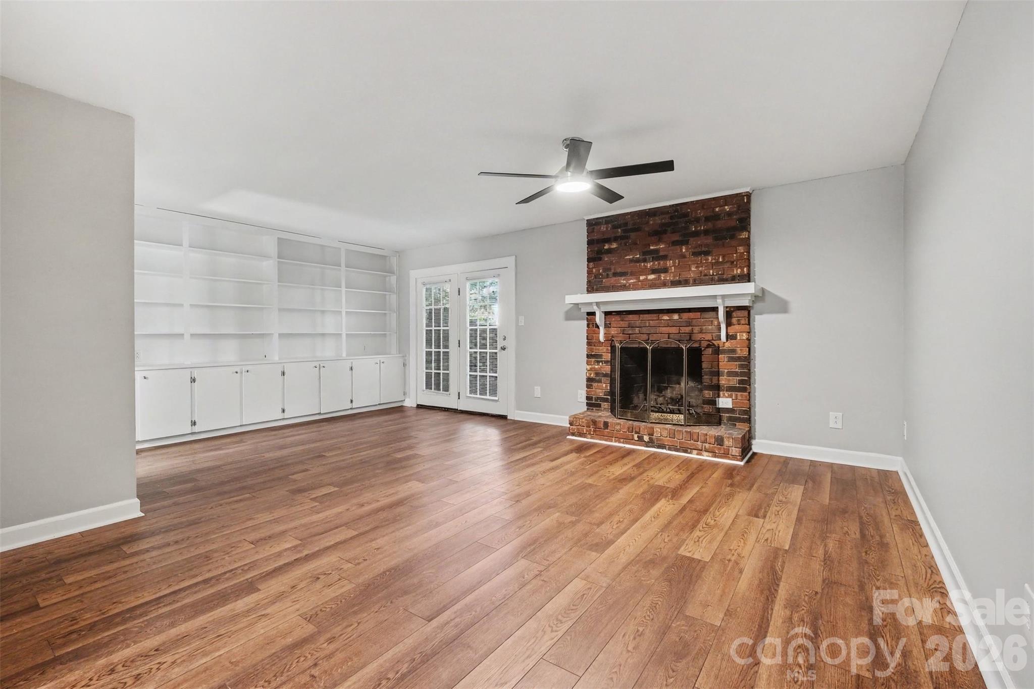 Condominium at 2705 N Center Street, Hickory, photo 13 of 31