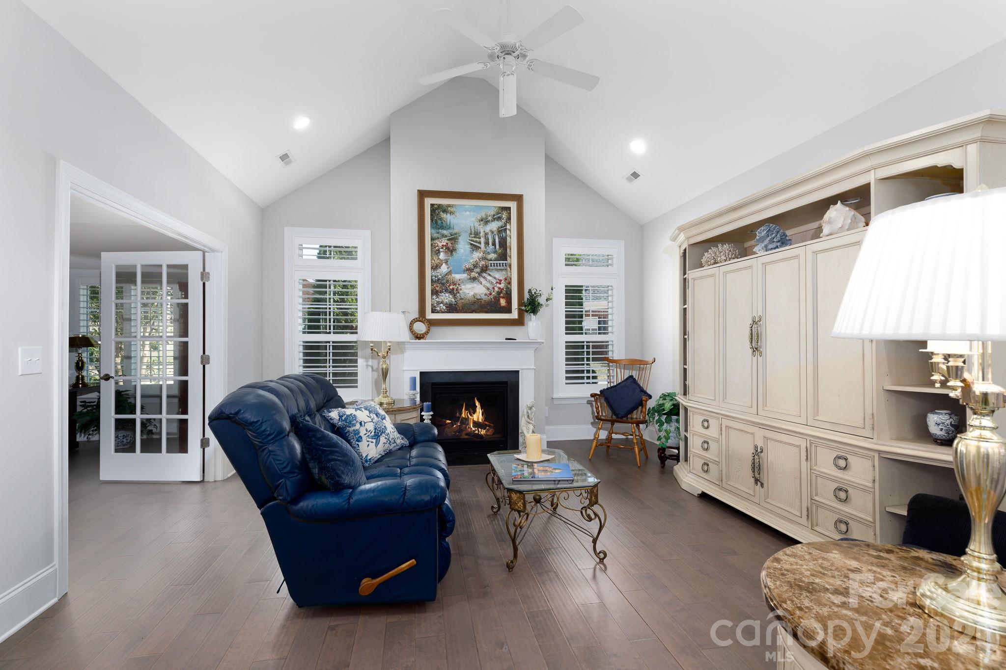 Single Family Residence at 399 Quinby Way, Rock Hill, photo 5 of 43