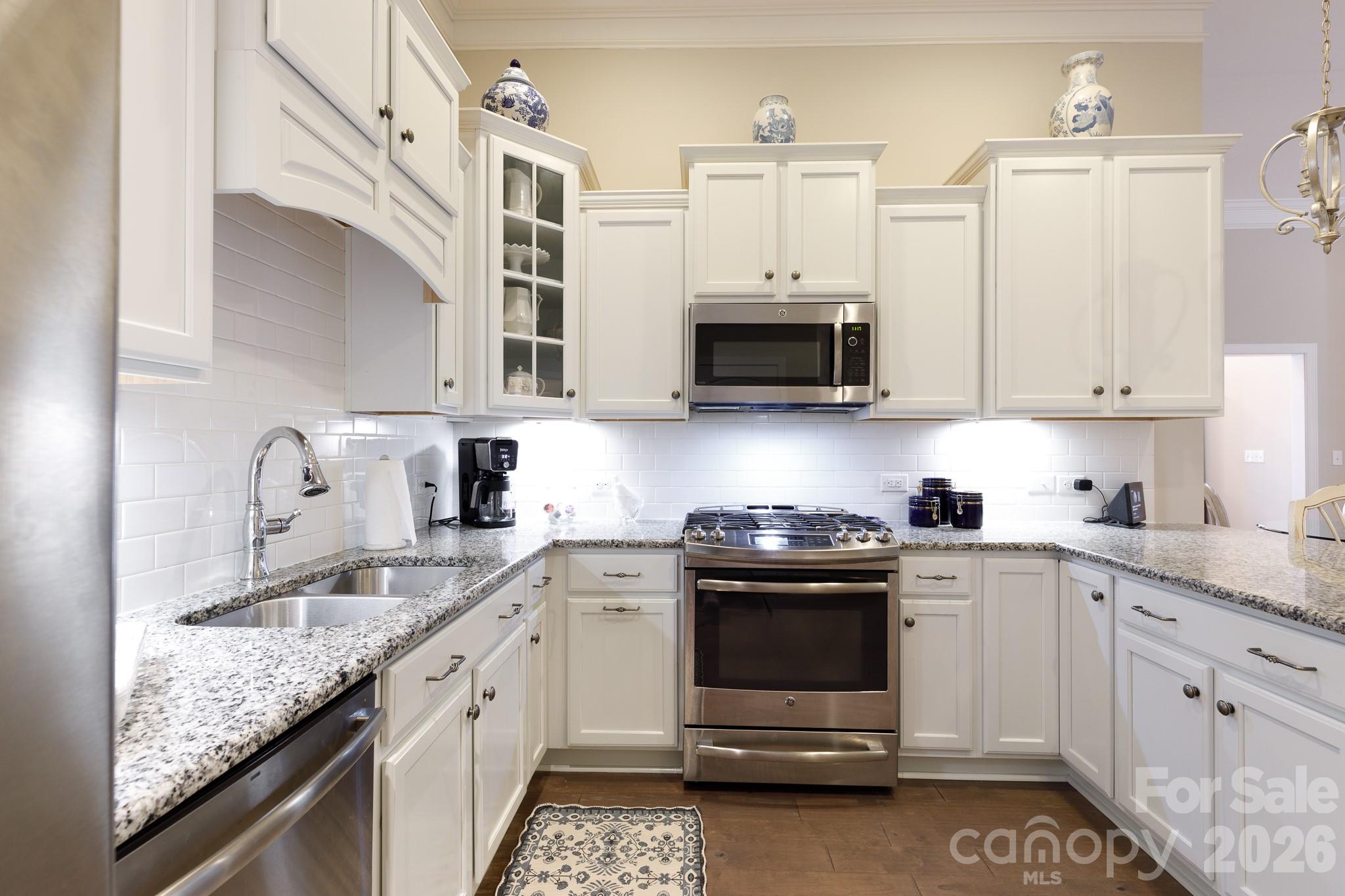 Single Family Residence at 399 Quinby Way, Rock Hill, photo 17 of 43
