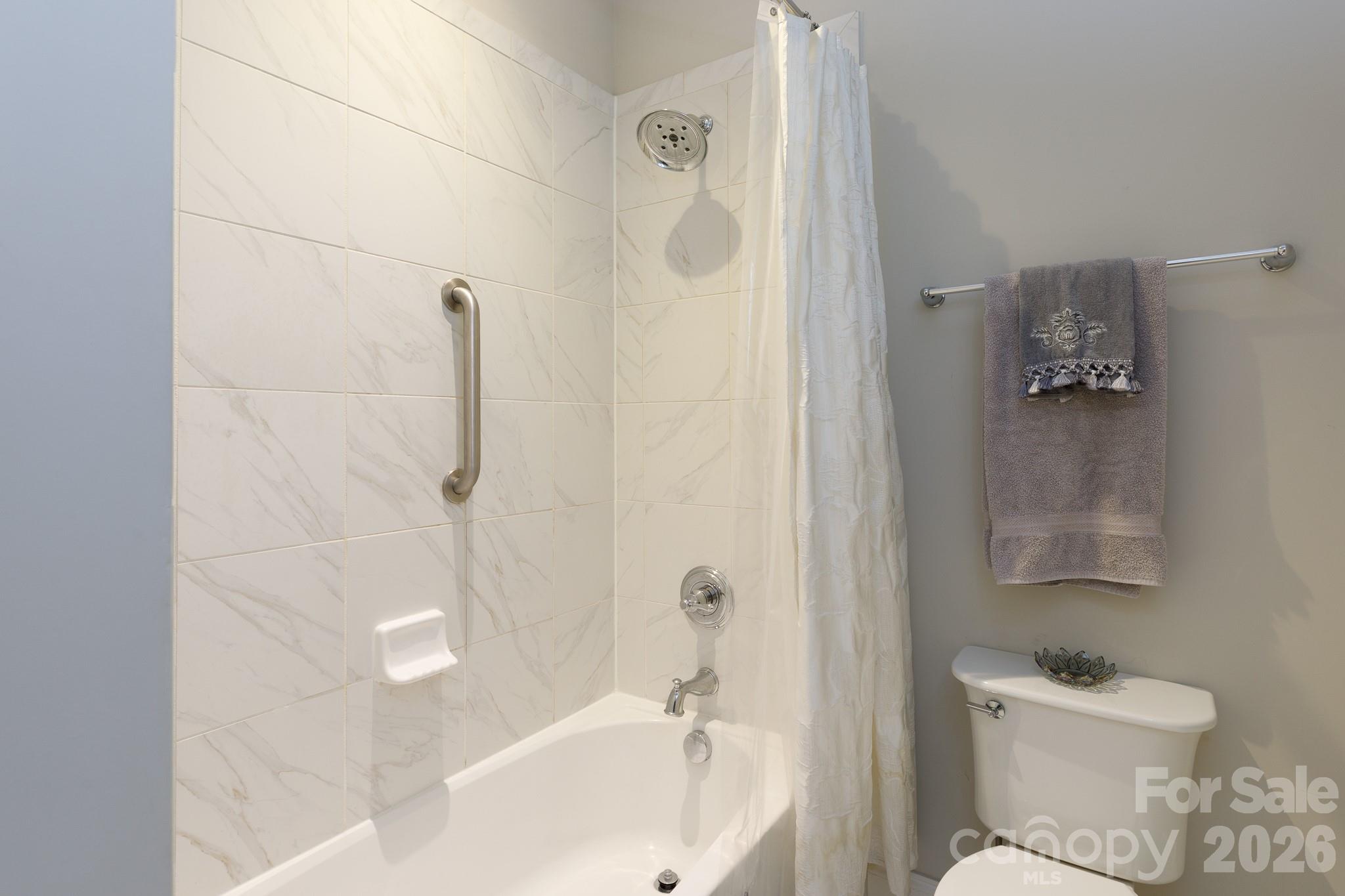 Single Family Residence at 399 Quinby Way, Rock Hill, photo 27 of 43