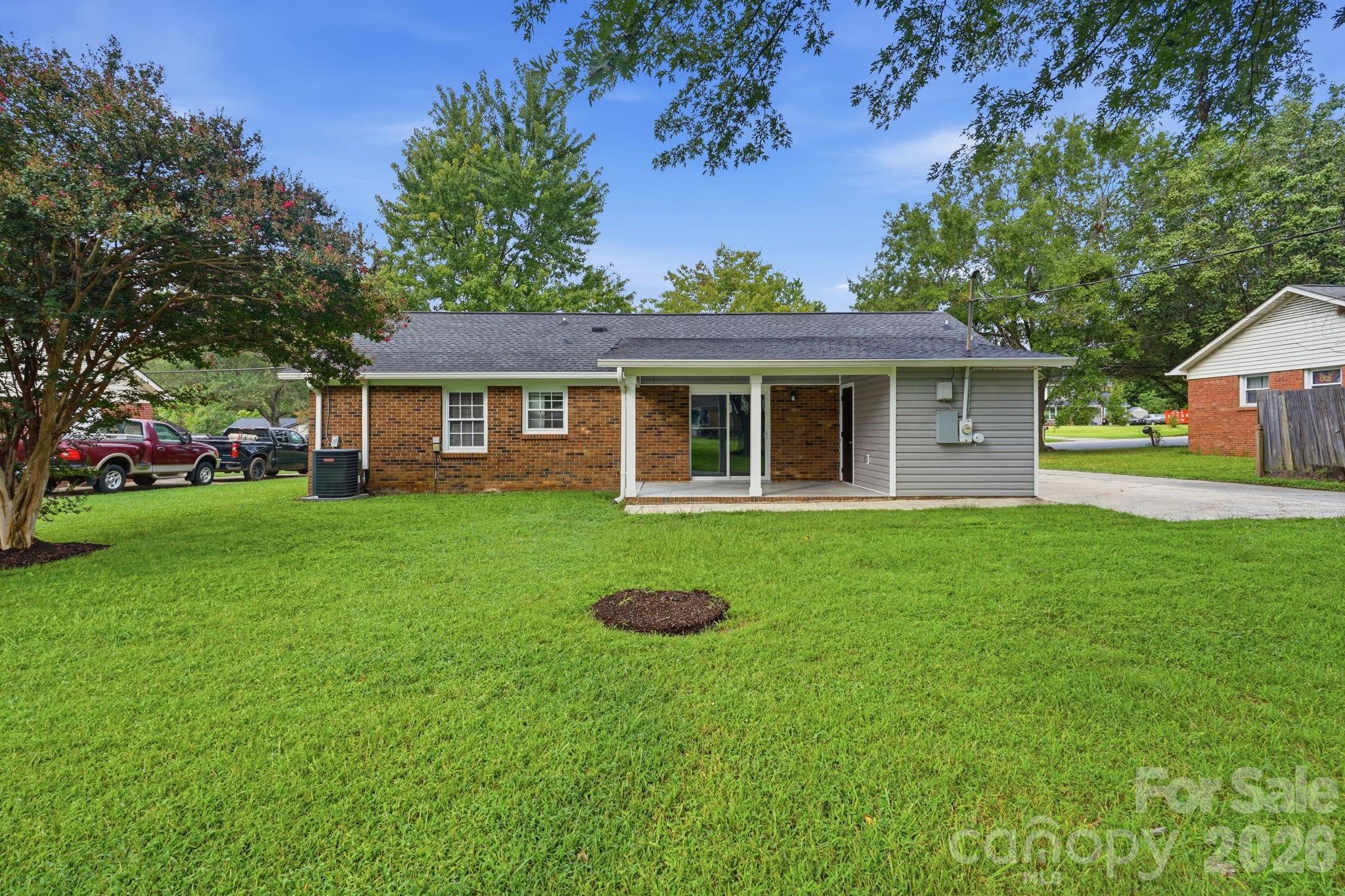 Single Family Residence at 8208 Idlewild Road, Indian Trail, photo 6 of 40