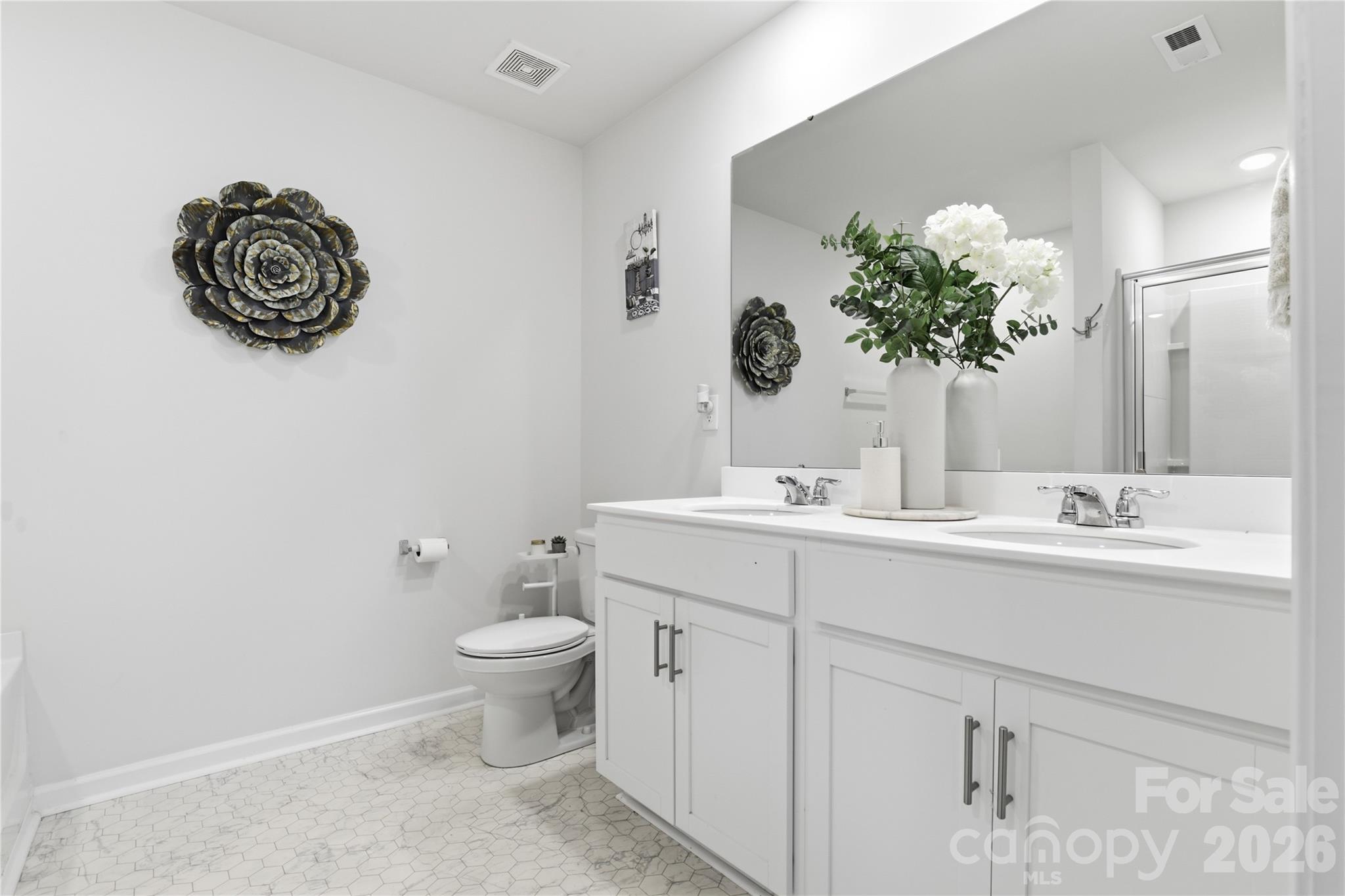 Single Family Residence at 140 North Hill Lane, Troutman, photo 10 of 19