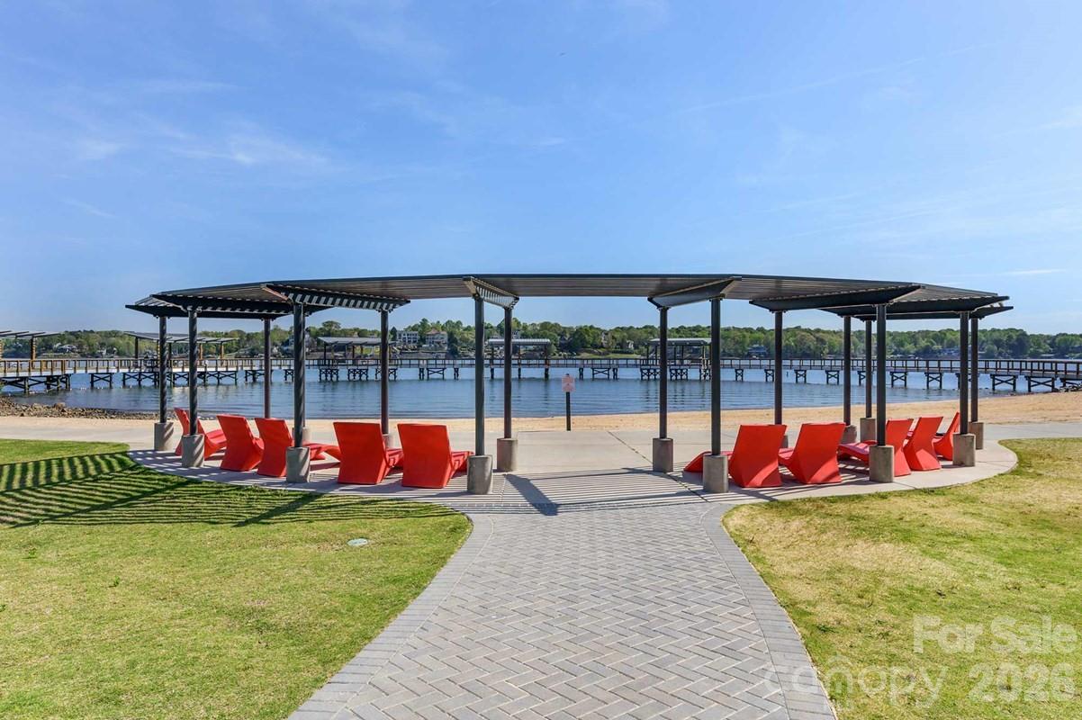 Ebenezer Park 8 minutes from Hardy Pond and free for York County residents! - 558 Cape Cod Way, Rock Hill