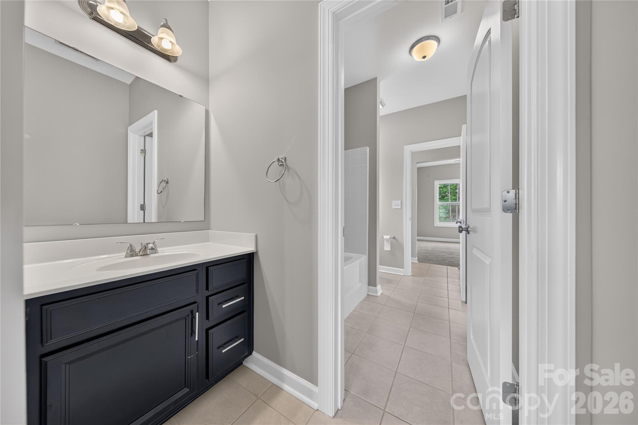 Jack & Jill Bath with Private Vanities - 366 Hampton Trail Drive, Fort Mill