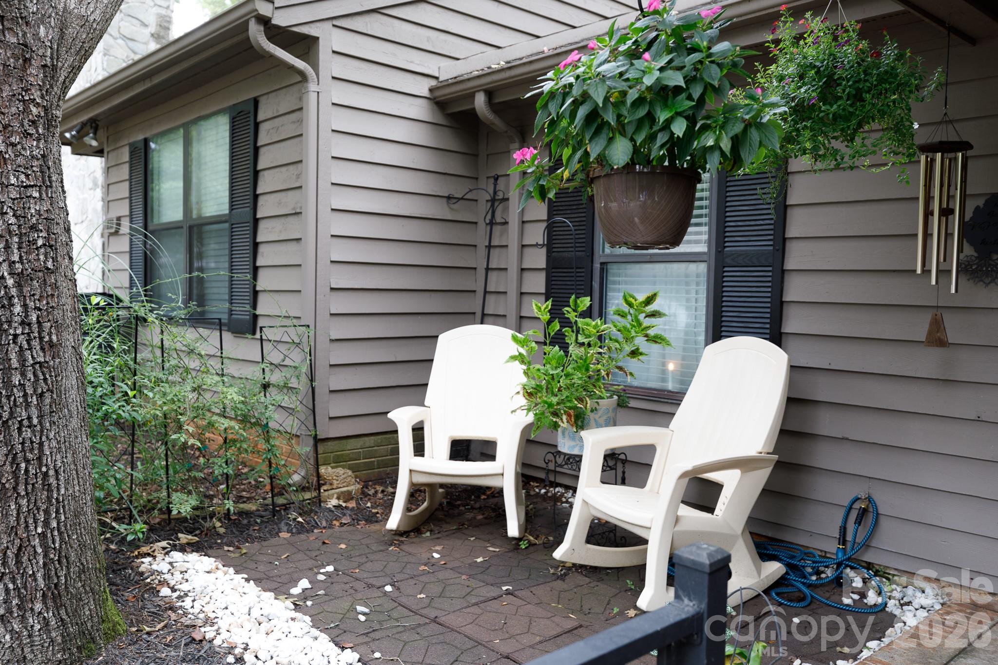 Condominium at 135 Cedar Hollow Street, Fort Mill, photo 4 of 28
