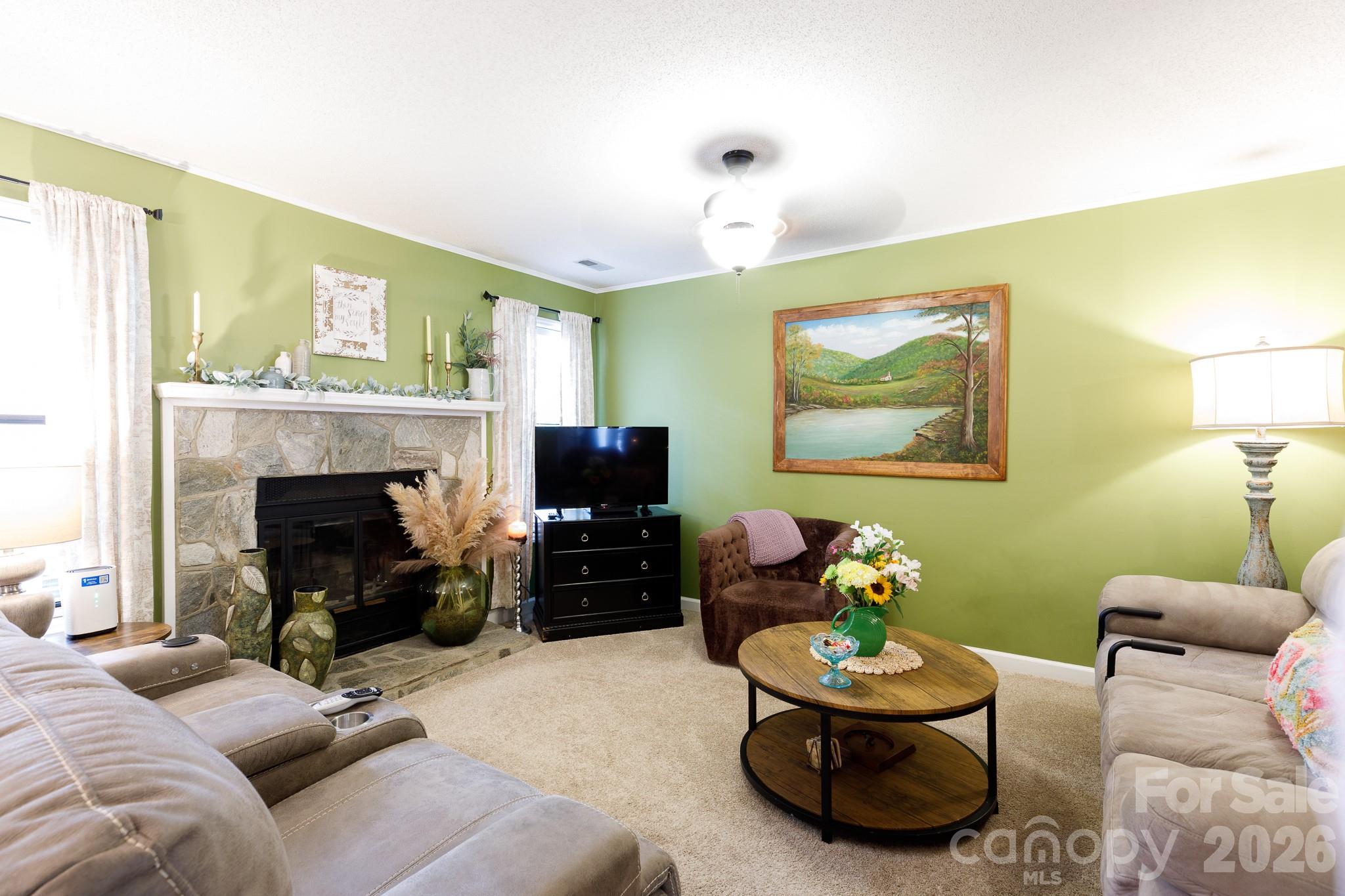 Condominium at 135 Cedar Hollow Street, Fort Mill, photo 5 of 28