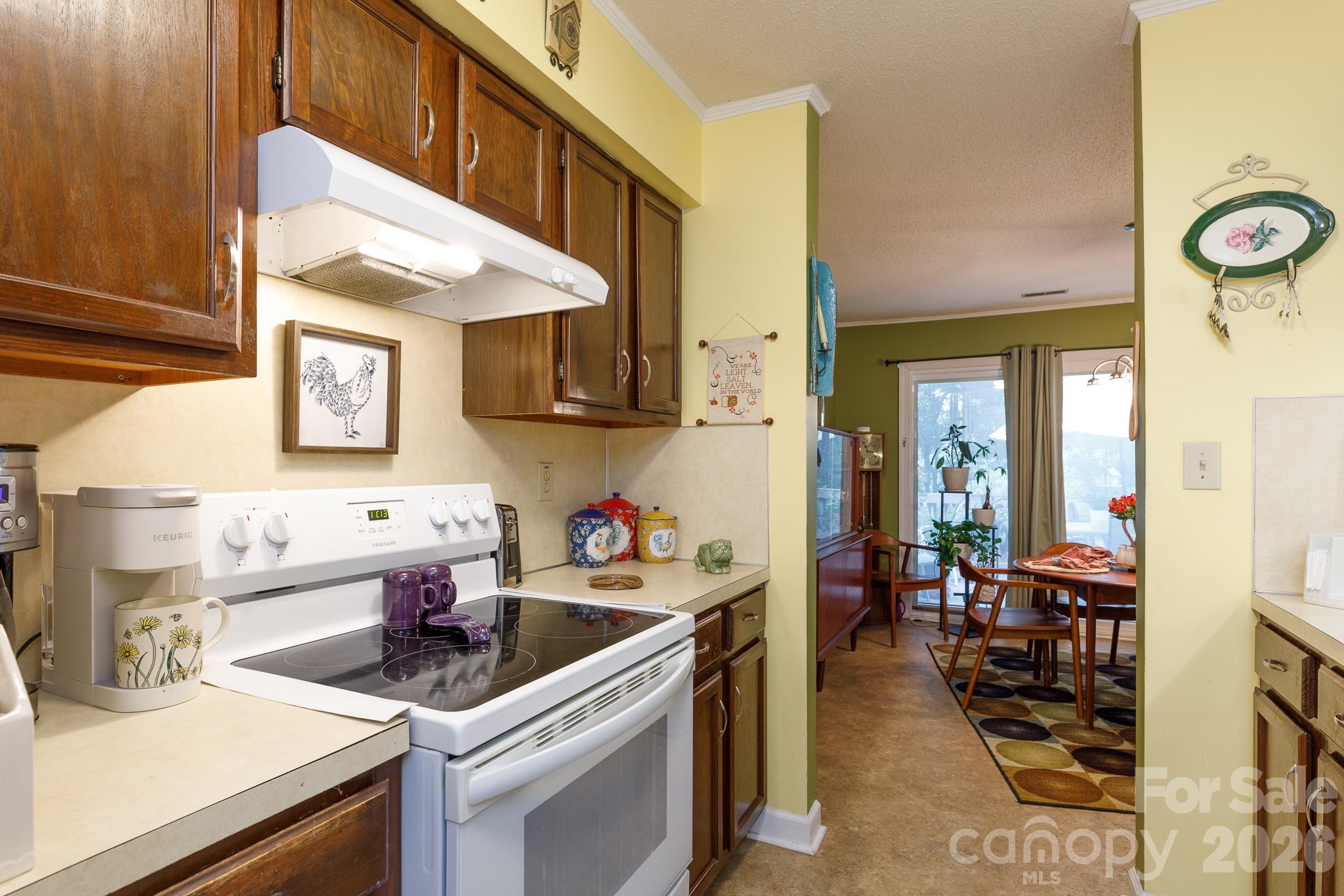 Condominium at 135 Cedar Hollow Street, Fort Mill, photo 12 of 28