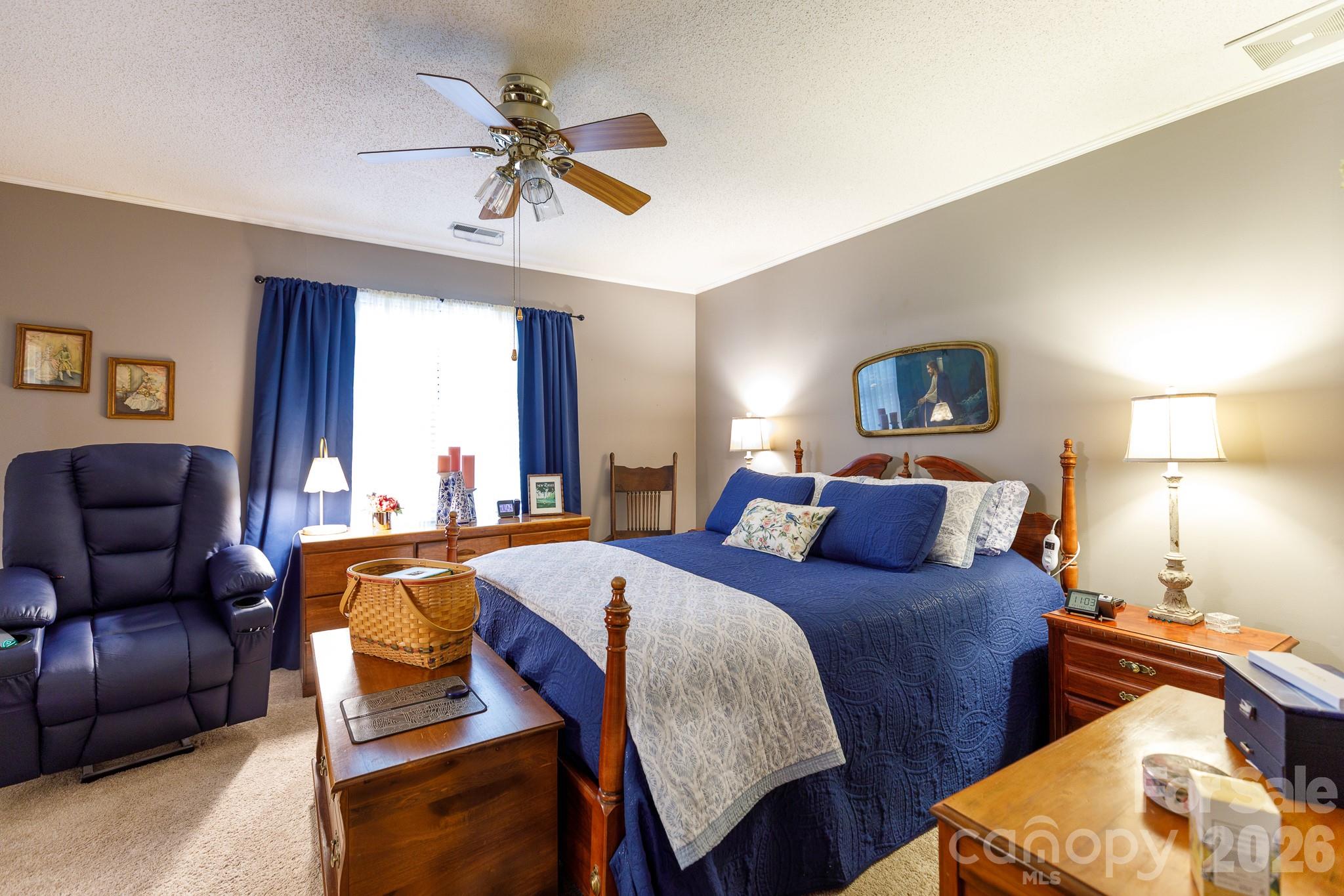 Condominium at 135 Cedar Hollow Street, Fort Mill, photo 14 of 28