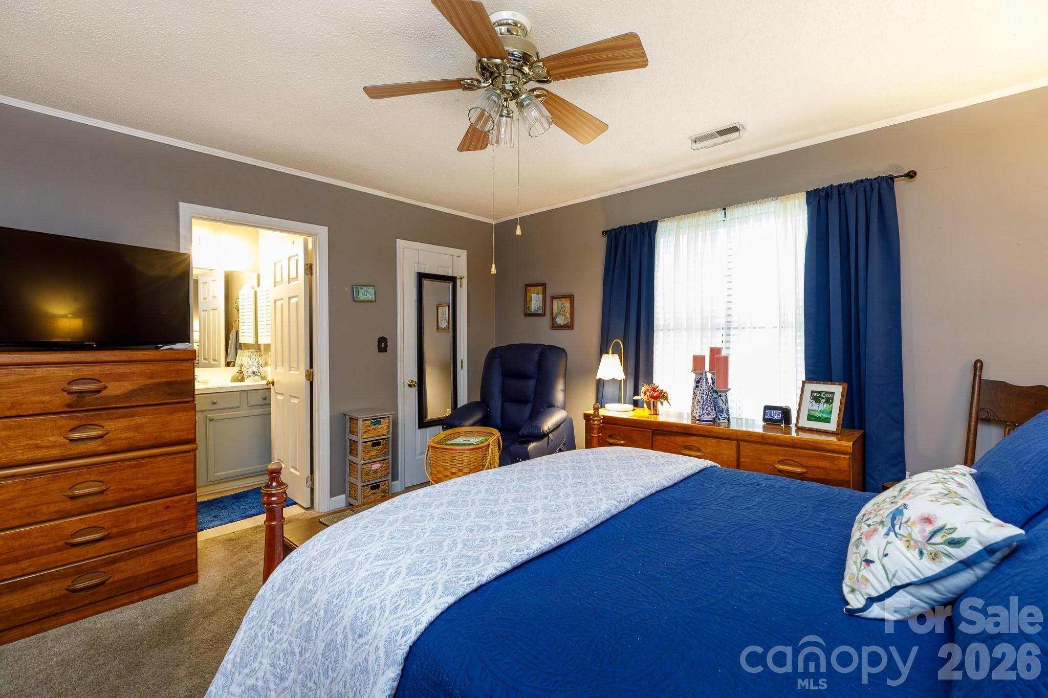 Condominium at 135 Cedar Hollow Street, Fort Mill, photo 15 of 28