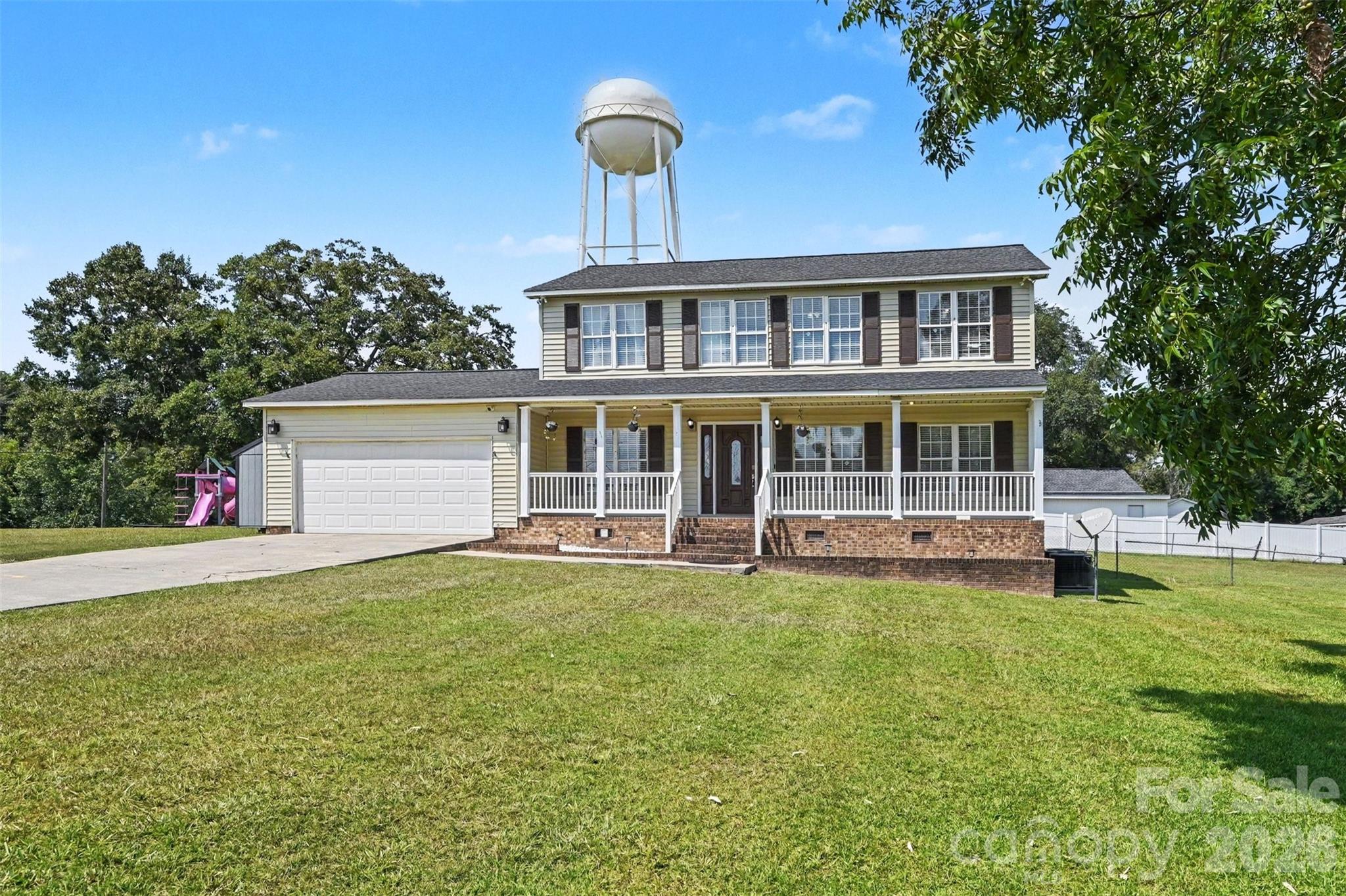 Single Family Residence at 204 Rowland Avenue, Heath Springs, photo 2 of 30