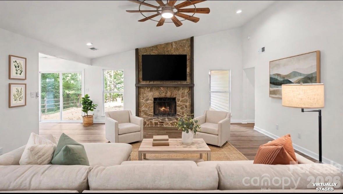 Single Family Residence at 7424 Lawyers Station Drive, Mint Hill, photo 7 of 37