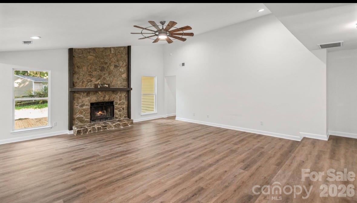 Single Family Residence at 7424 Lawyers Station Drive, Mint Hill, photo 8 of 37