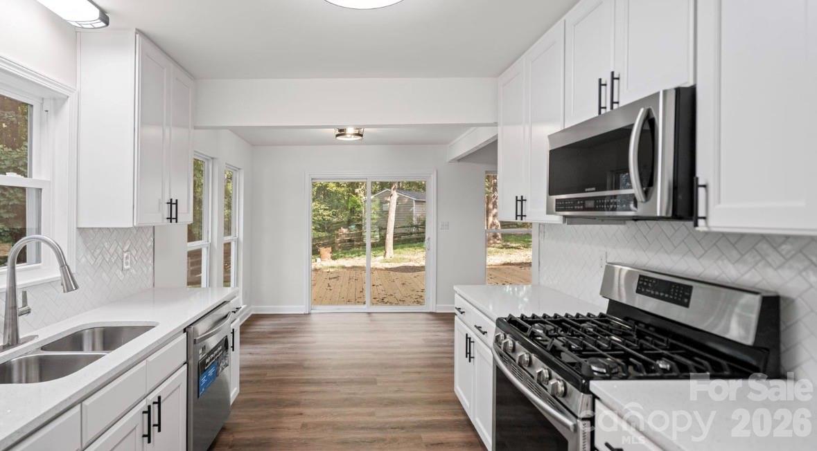 Single Family Residence at 7424 Lawyers Station Drive, Mint Hill, photo 18 of 37