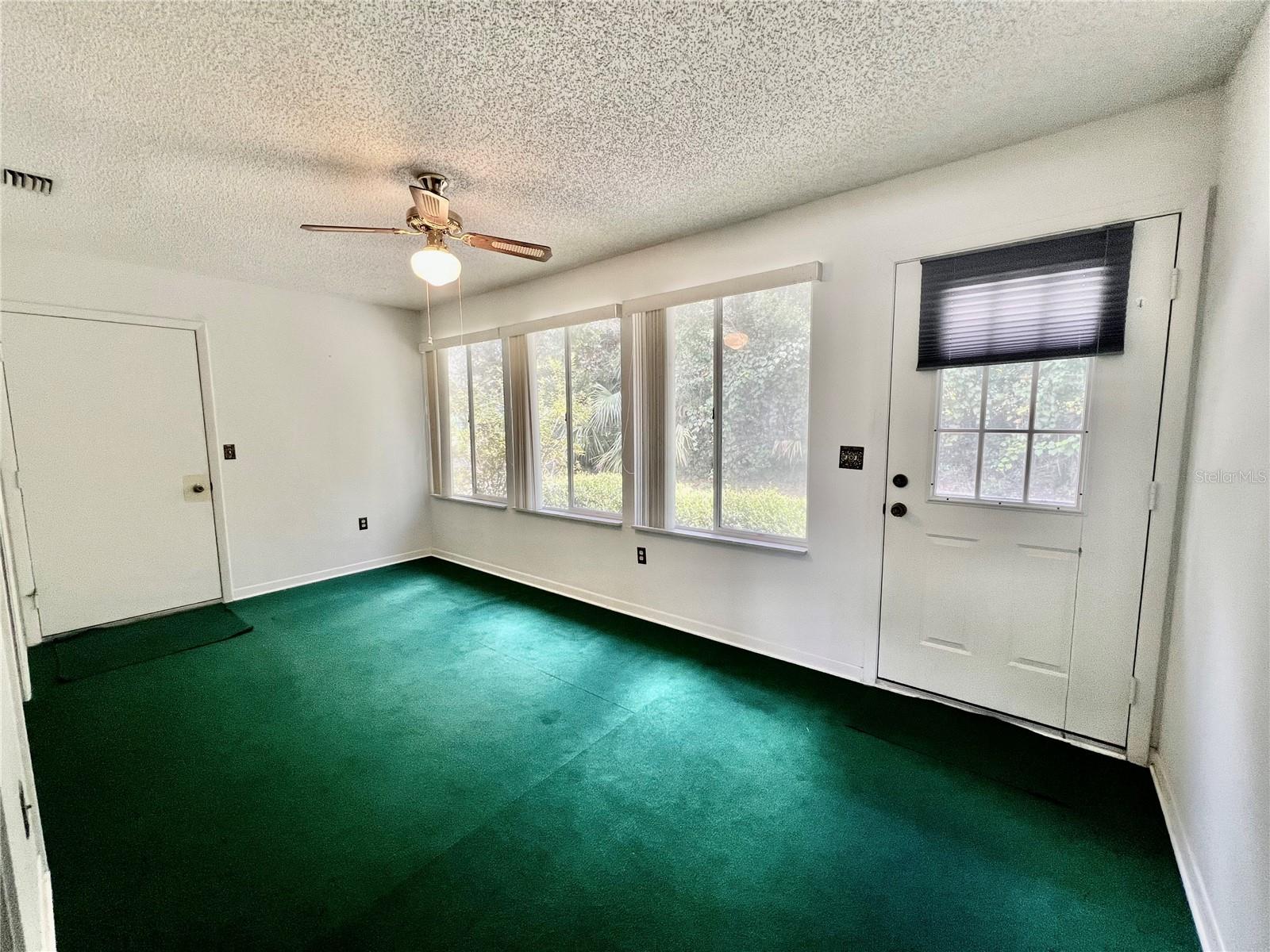 Enclosed Lanai - 10891 SW 89TH AVE, OCALA