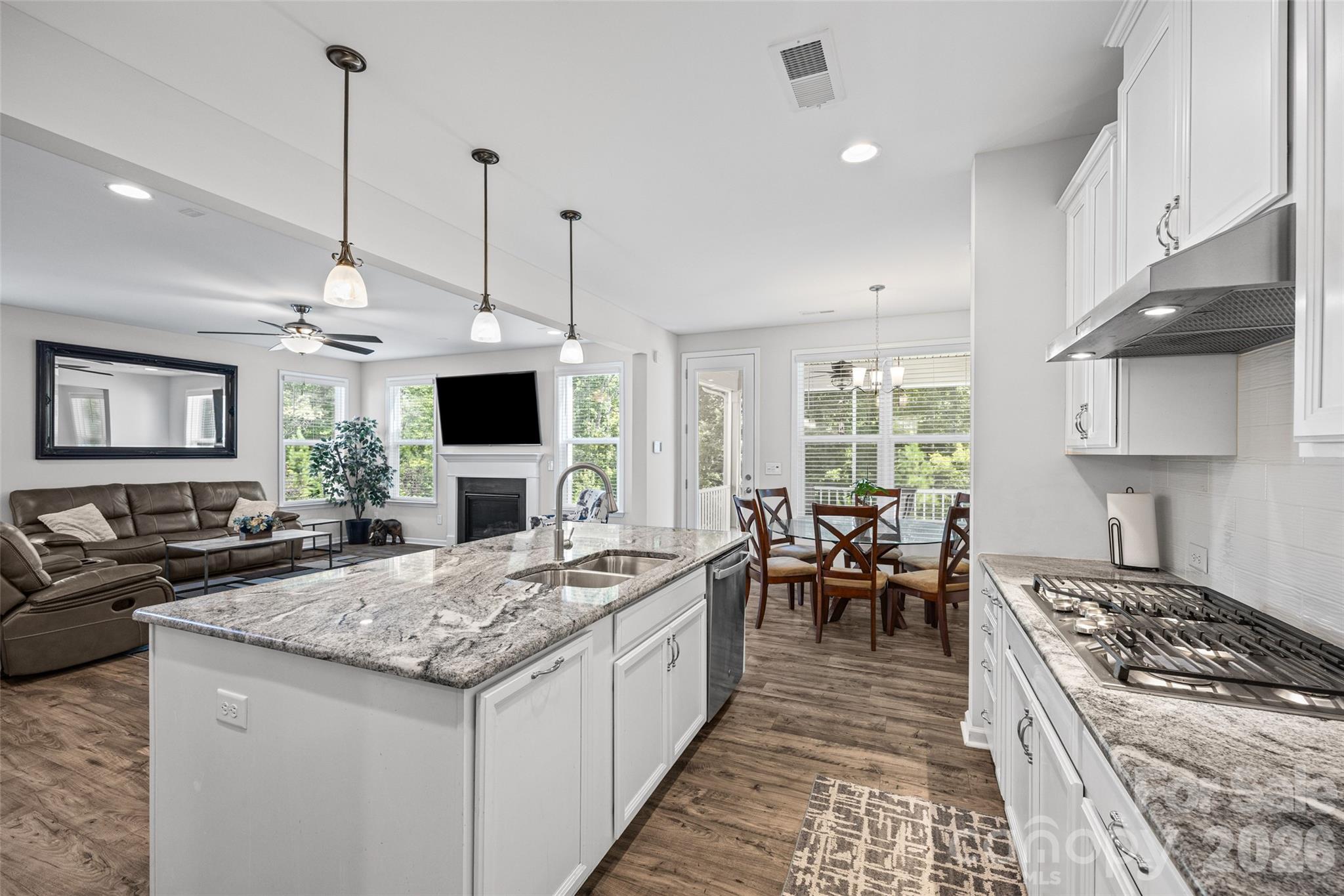 Single Family Residence at 4050 Brandywine Terrace, Lancaster, photo 9 of 45