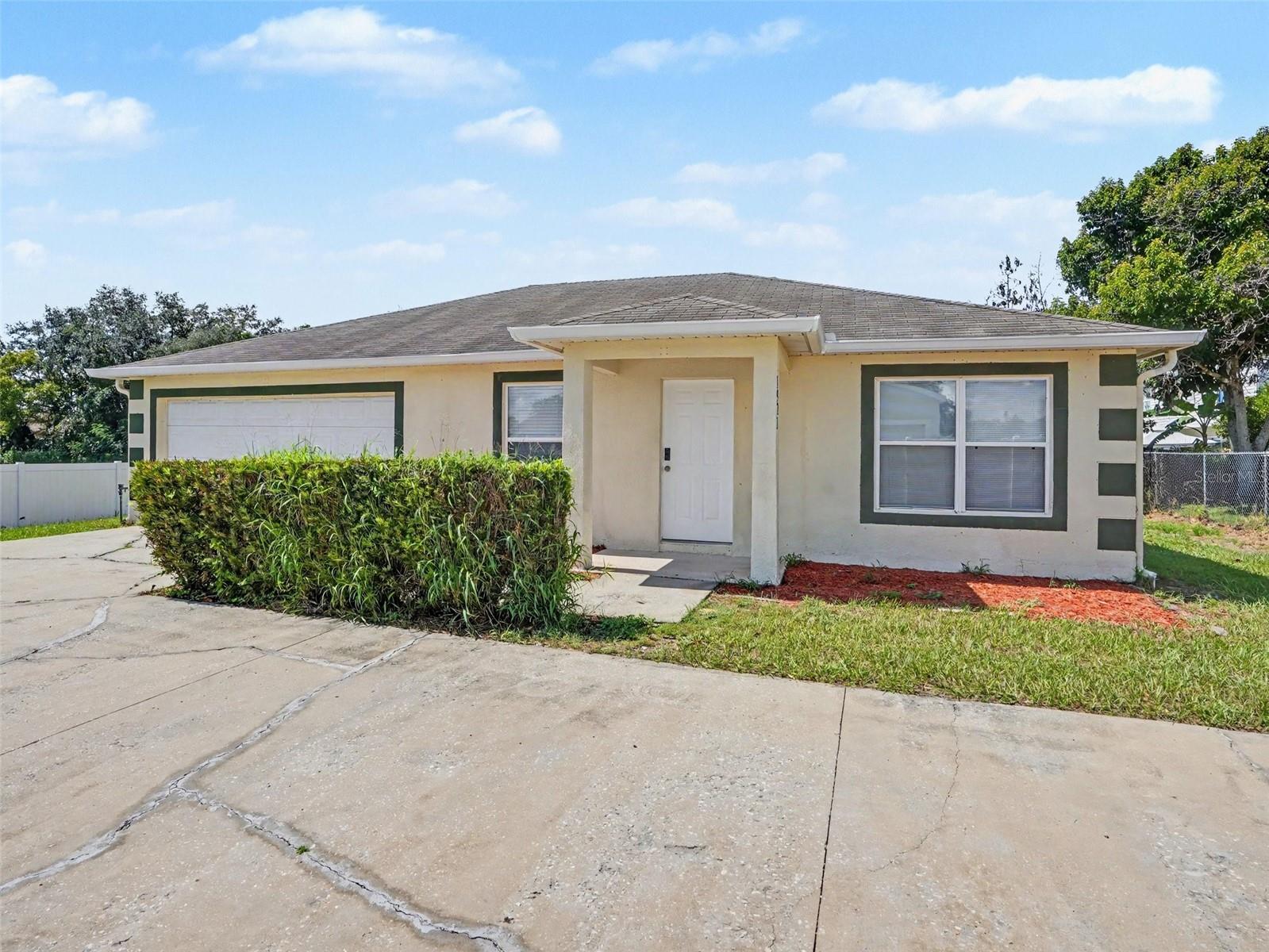 1921 MANATEE DR