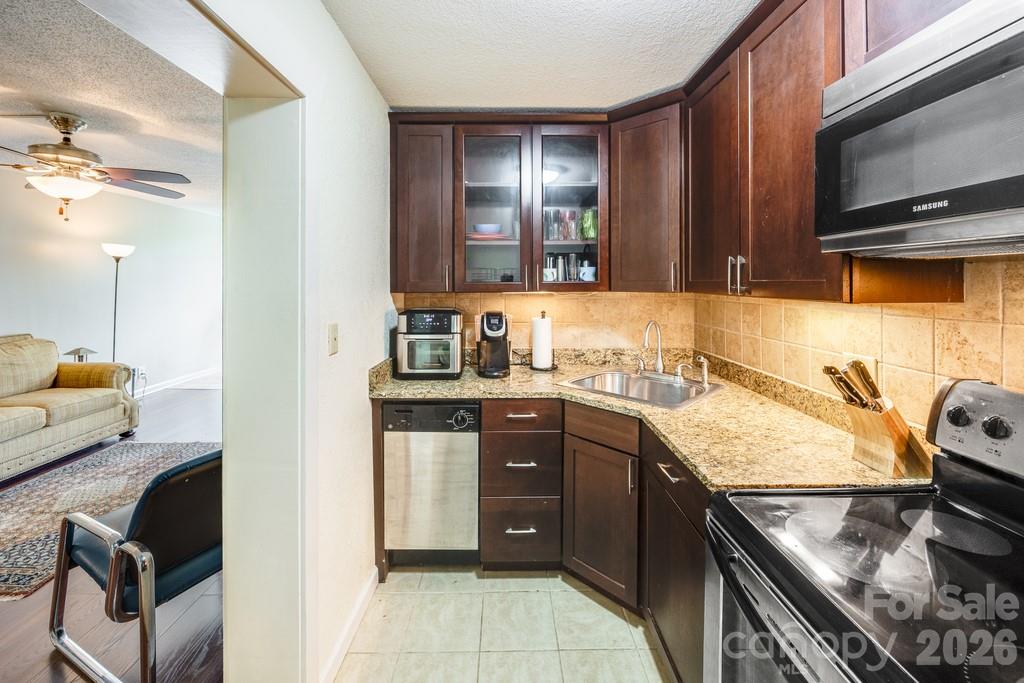Condominium at 647 Town Mountain Road, Asheville, photo 5 of 24