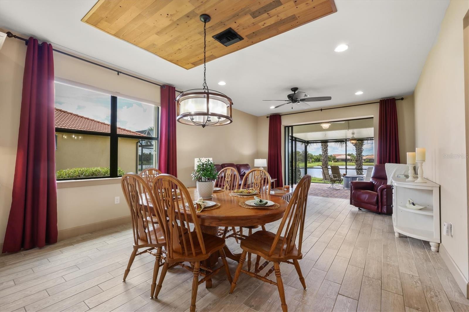 Single Family Residence at 17523 HAMPTON FALLS TER, BRADENTON, photo 14 of 77