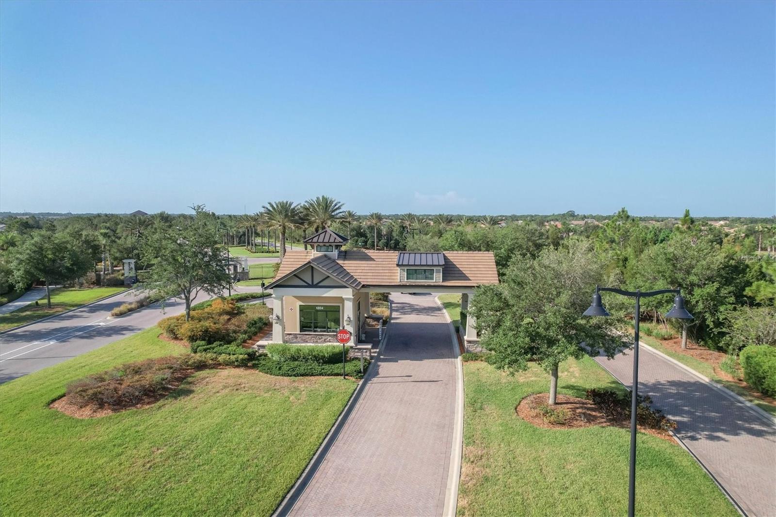Single Family Residence at 17523 HAMPTON FALLS TER, BRADENTON, photo 60 of 77