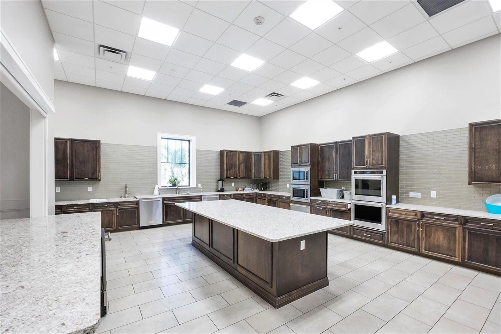 Single Family Residence at 17523 HAMPTON FALLS TER, BRADENTON, photo 71 of 77